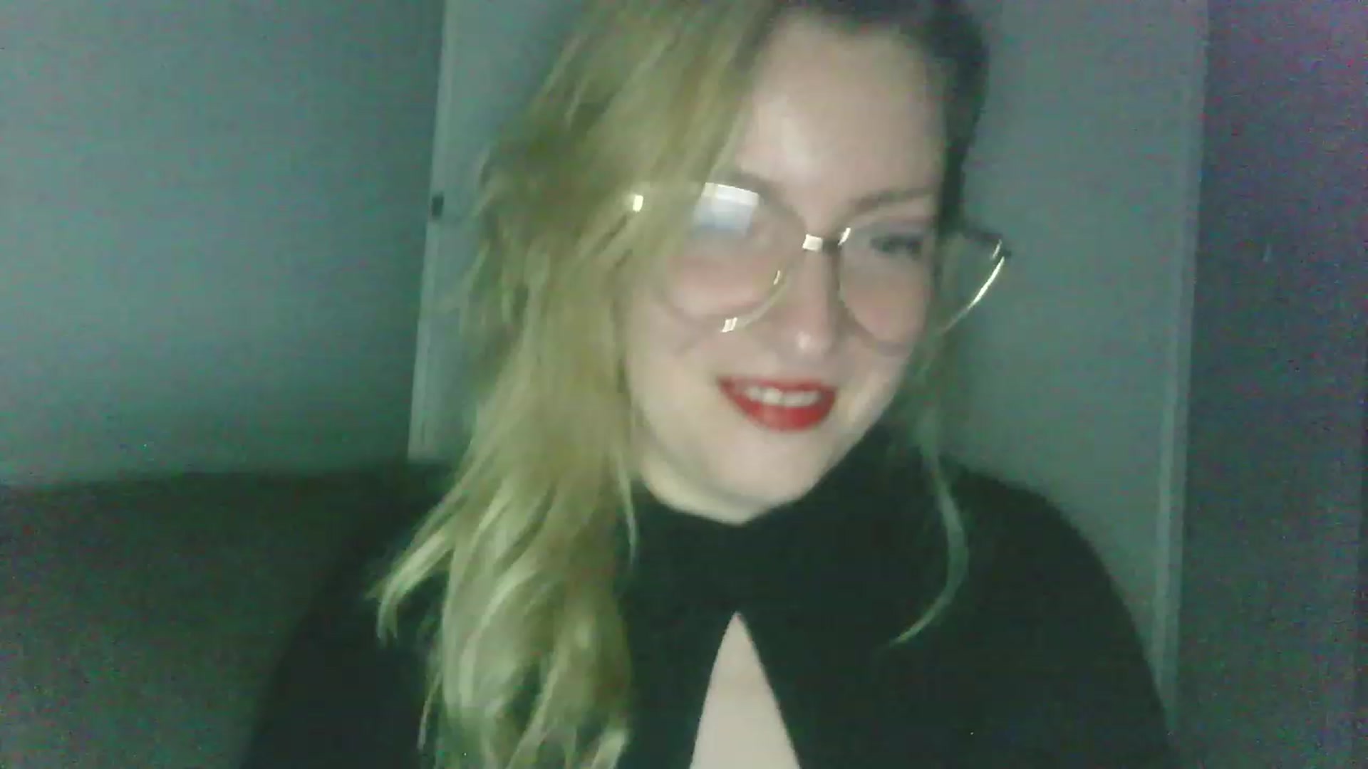 Gallery image thumbnail from Miss_A_'s myfreecams stream on, 04/09/2023, 22:23 image 17 of 20