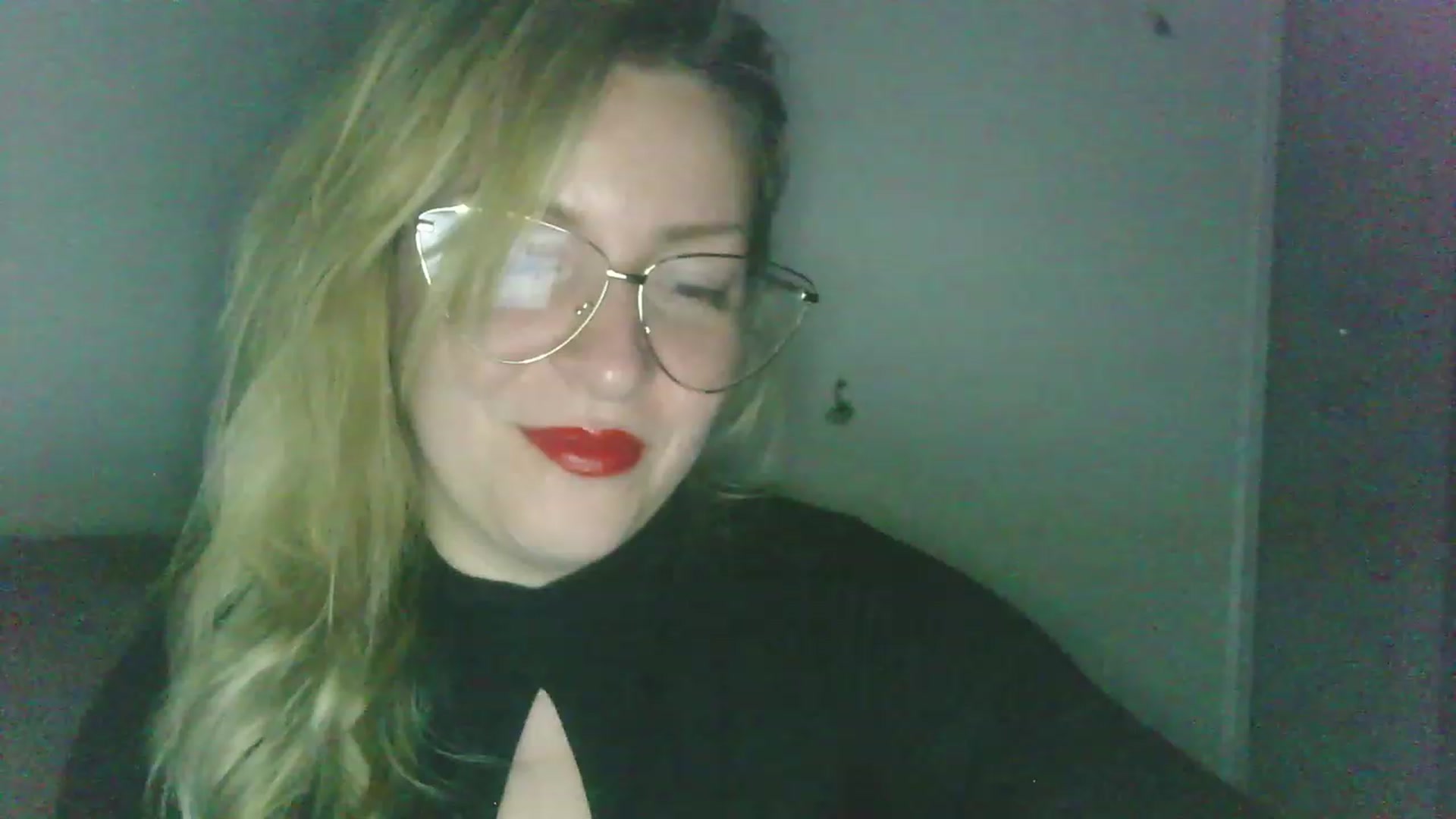 Gallery image thumbnail from Miss_A_'s myfreecams stream on, 04/09/2023, 22:23 image 9 of 20
