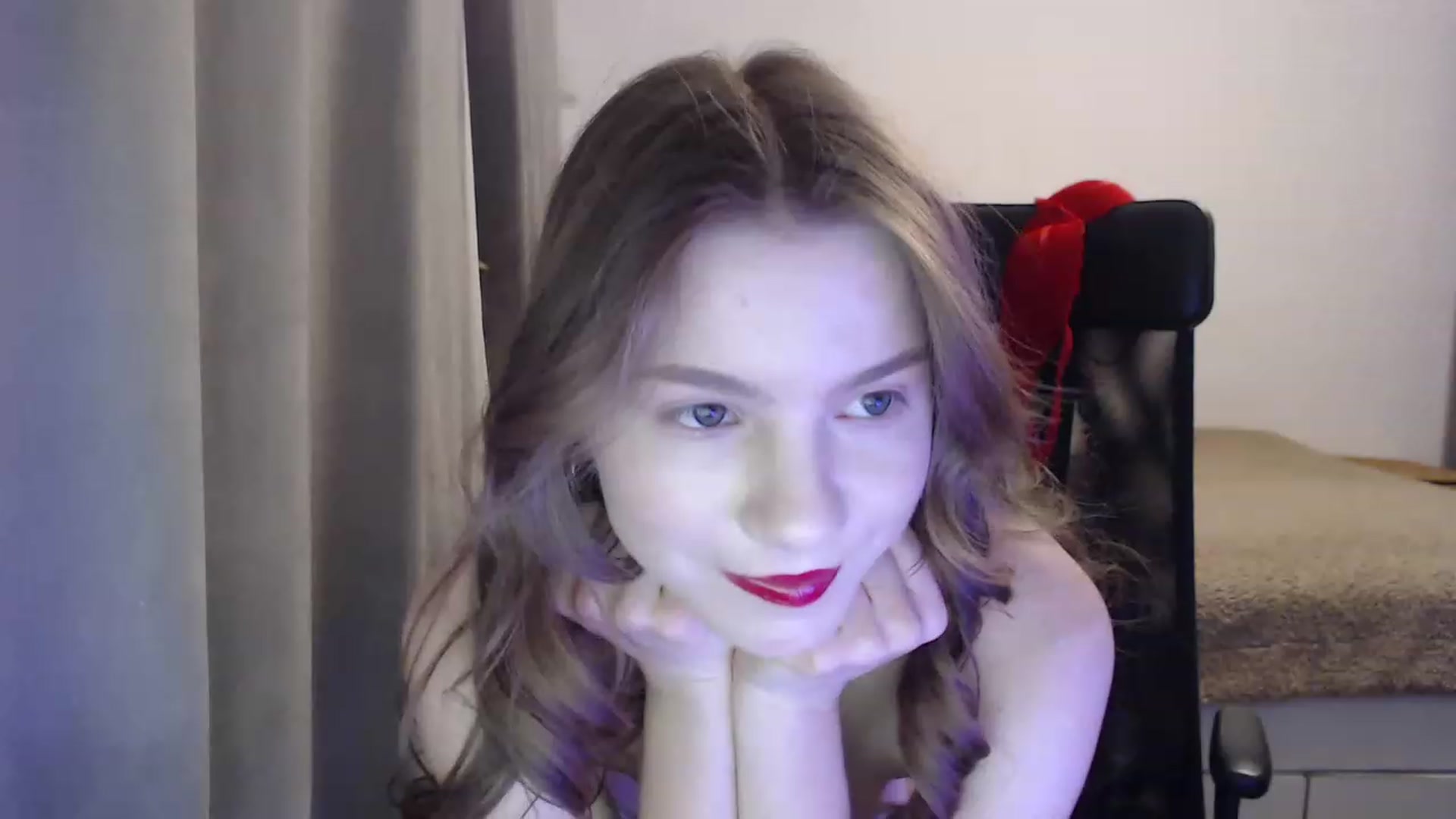 Gallery image thumbnail from Miss_Alice99's myfreecams stream on, 12/22/2022, 15:28 image 20 of 20