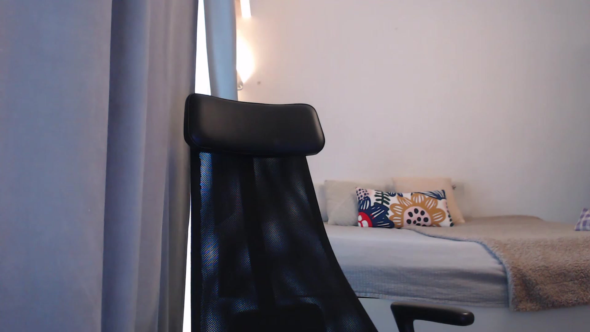 Gallery image thumbnail from Miss_Alice99's myfreecams stream on, 01/31/2023, 15:22 image 2 of 20