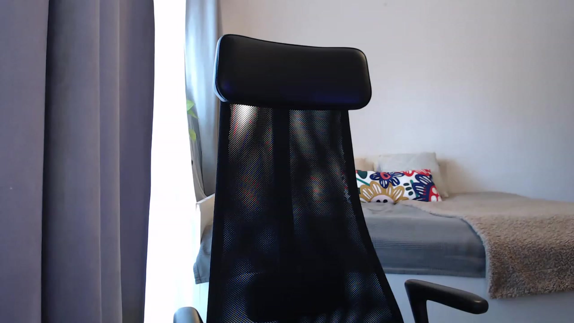Gallery image thumbnail from Miss_Alice99's myfreecams stream on, 02/13/2023, 14:30 image 1 of 20