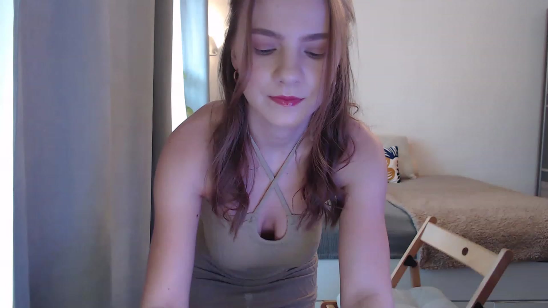 Gallery image thumbnail from Miss_Alice99's myfreecams stream on, 03/08/2023, 13:34 image 12 of 20