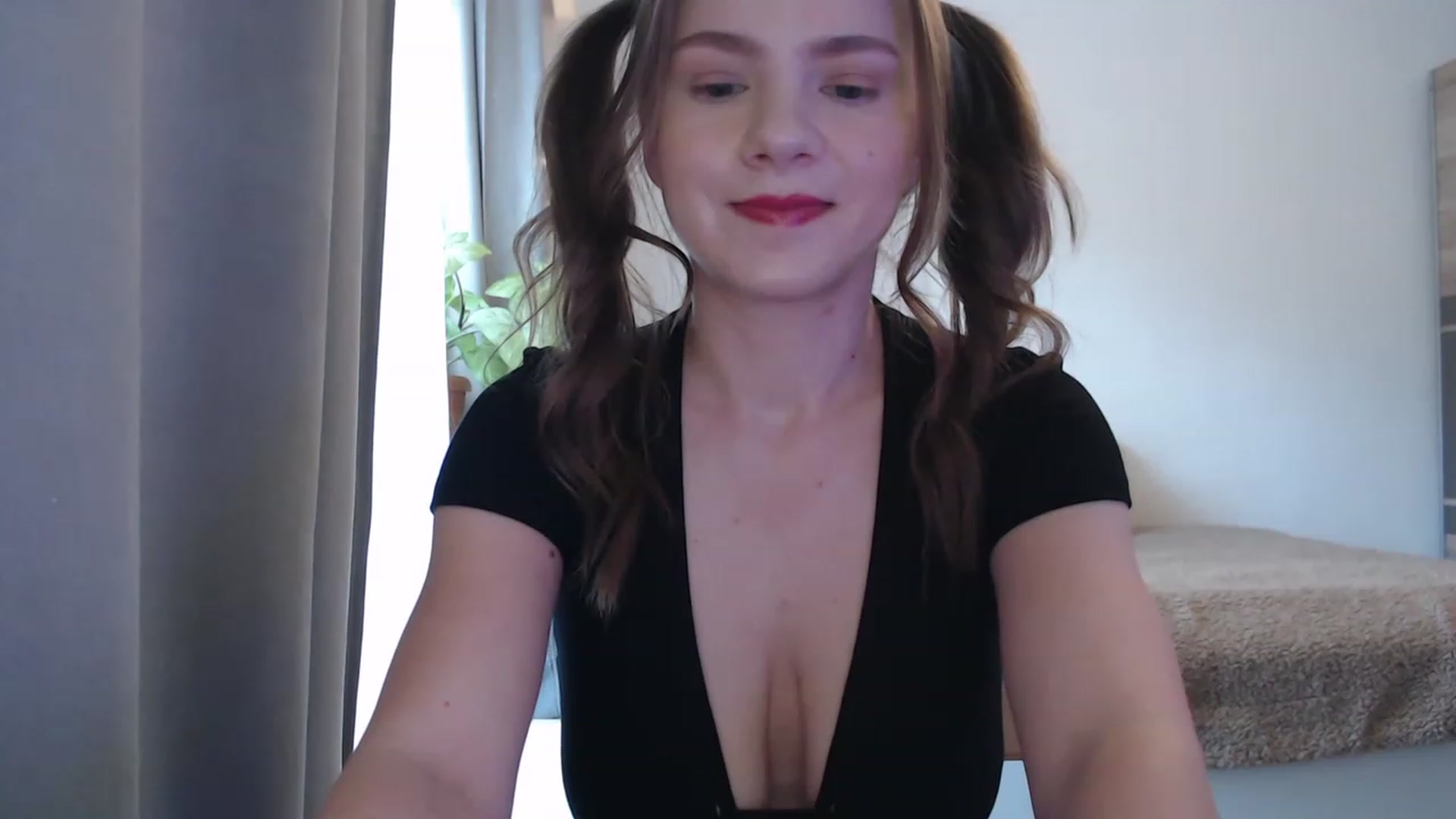 Gallery image thumbnail from Miss_Alice99's myfreecams stream on, 05/11/2023, 13:24 image 15 of 20