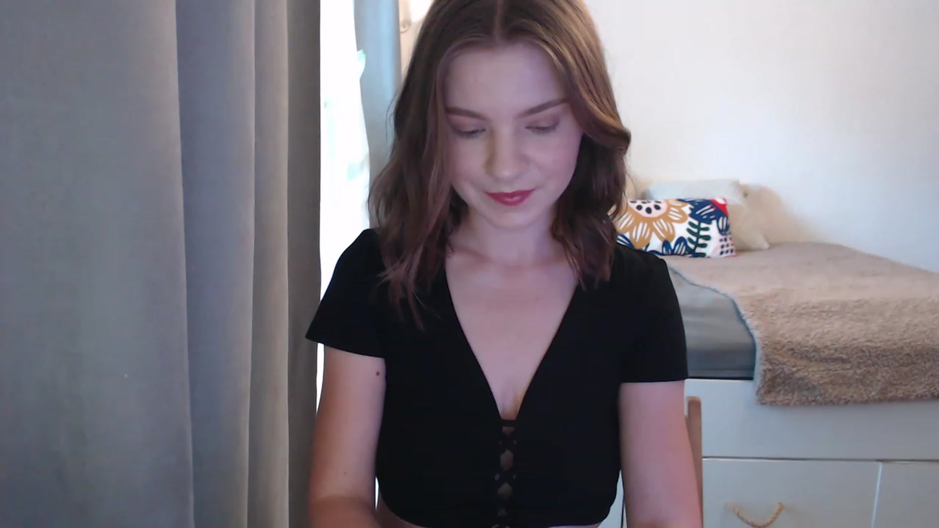 Gallery image thumbnail from Miss_Alice99's myfreecams stream on, 06/08/2023, 12:48 image 18 of 20