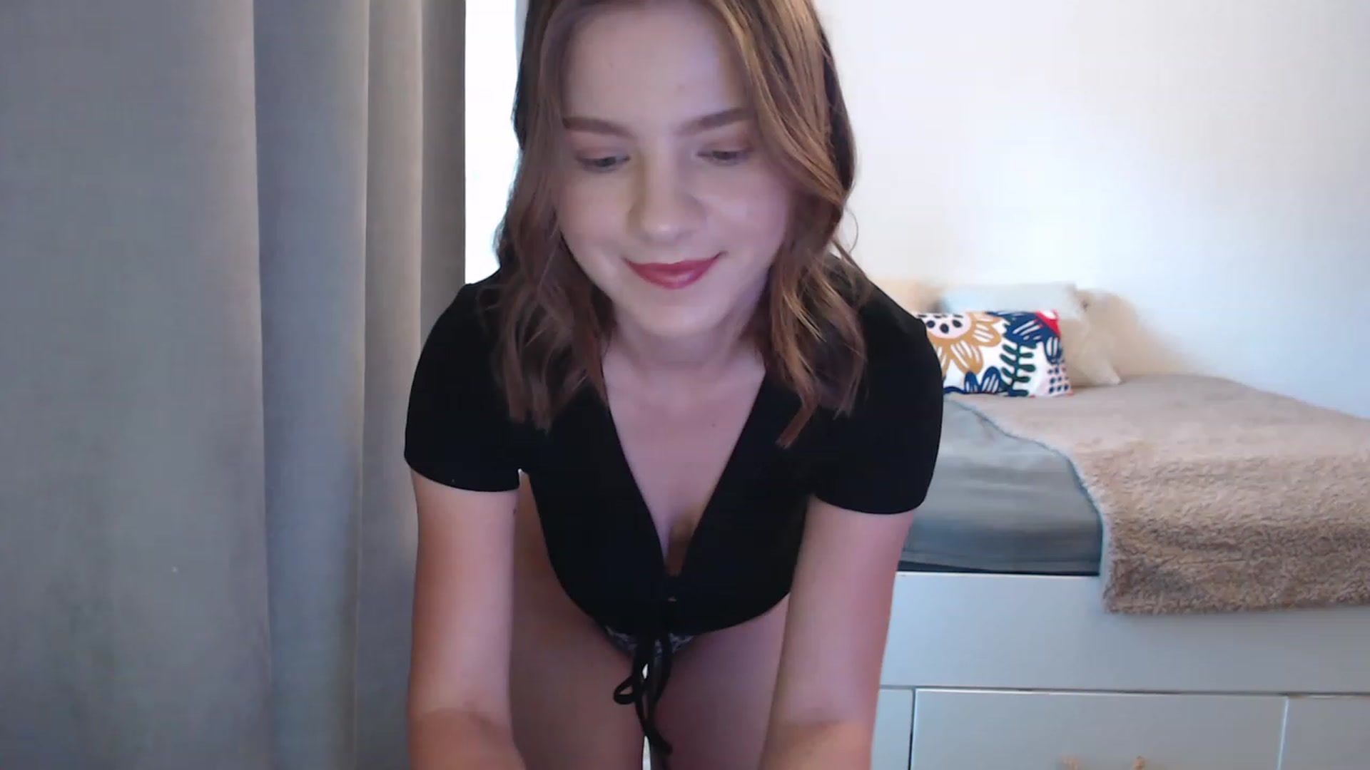 Gallery image thumbnail from Miss_Alice99's myfreecams stream on, 06/08/2023, 12:48 image 7 of 20