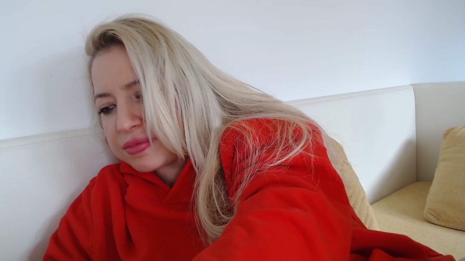 Gallery image thumbnail from Miss_Born's myfreecams stream on, 03/04/2025, 13:04 image 13 of 20
