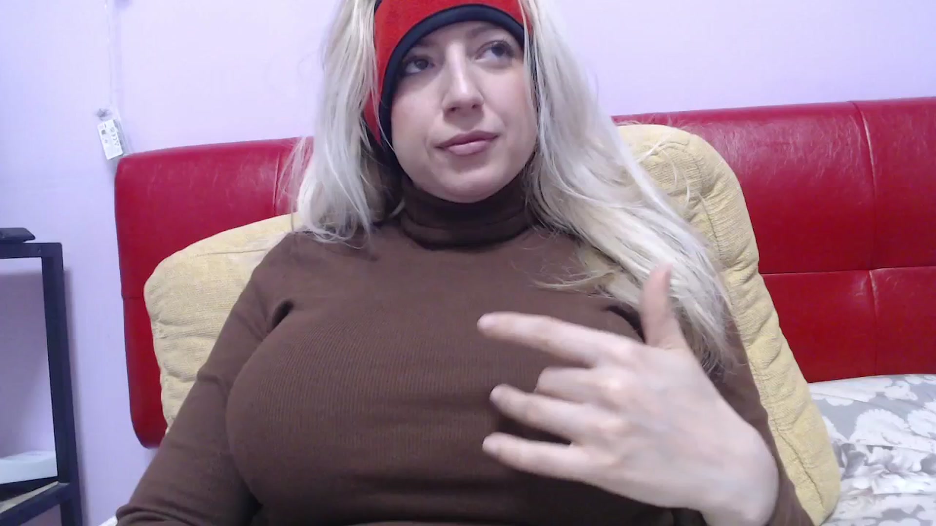 Gallery image thumbnail from Miss_Born's myfreecams stream on, 04/09/2025, 10:23 image 12 of 20