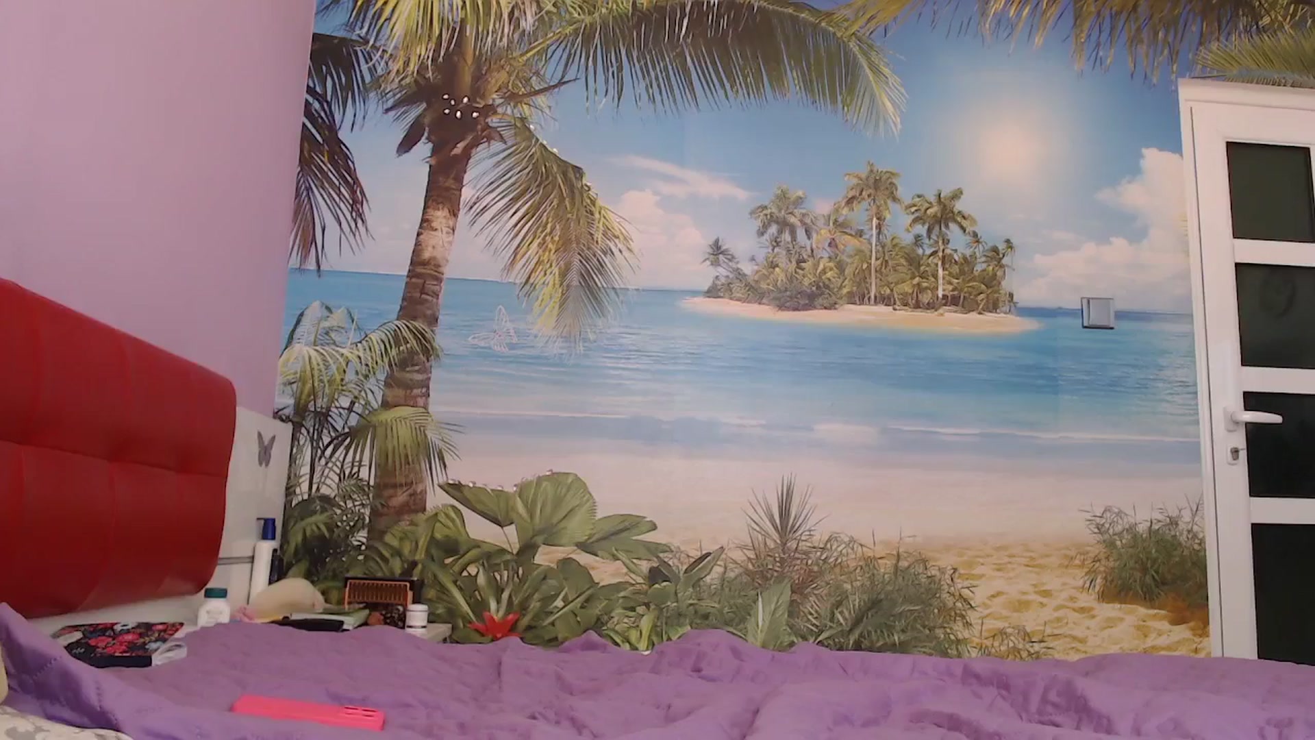 Gallery image thumbnail from Miss_Born's myfreecams stream on, 04/12/2025, 12:27 image 9 of 20