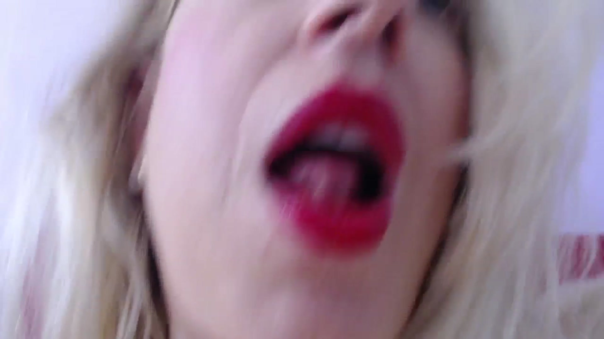 Gallery image thumbnail from Miss_Born's myfreecams stream on, 07/23/2025, 10:20 image 17 of 20