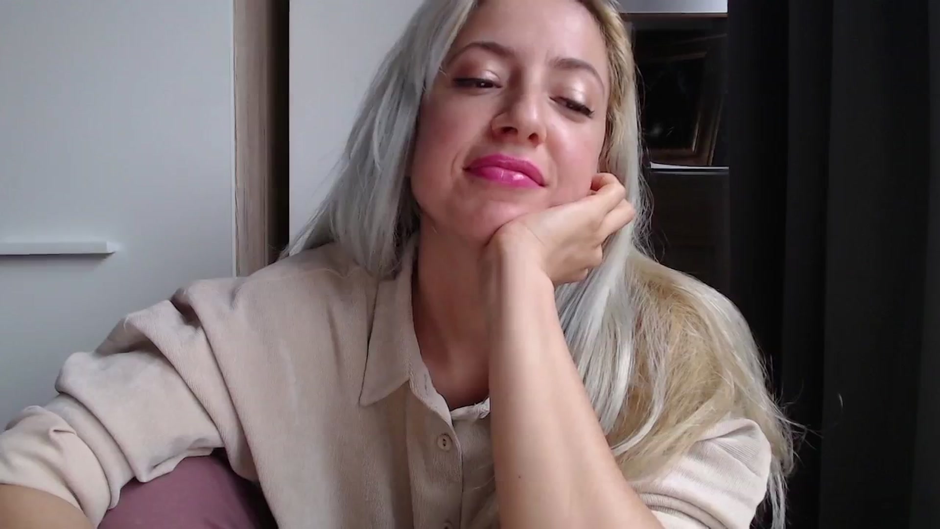 Gallery image thumbnail from Miss_Born's myfreecams stream on, 10/27/2025, 10:52 image 20 of 20