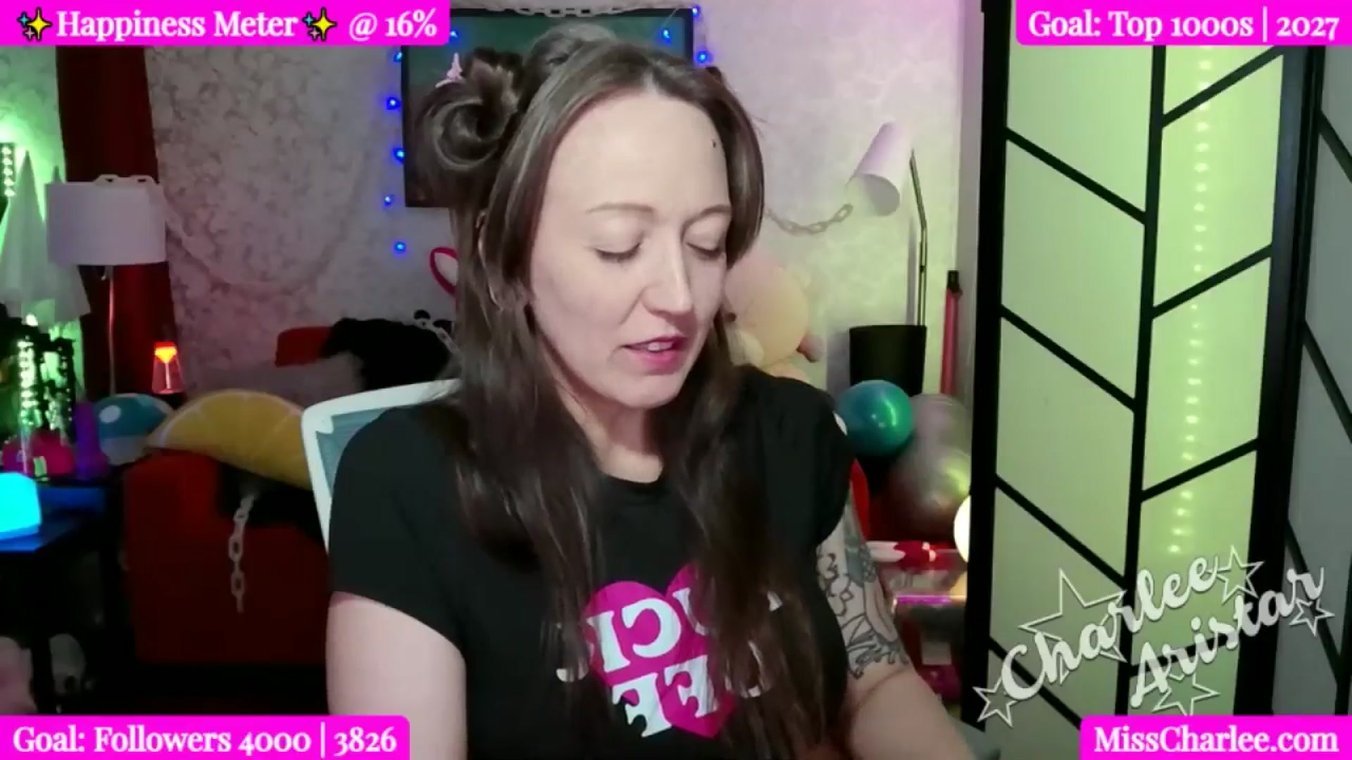 Gallery image thumbnail from Miss_Charlee's myfreecams stream on, 10/21/2024, 01:11 image 13 of 20