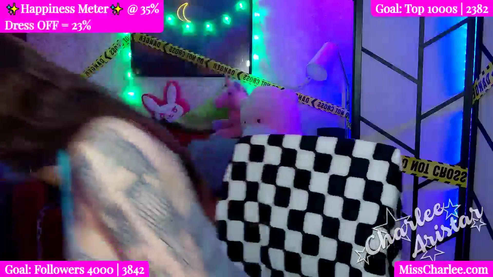 Gallery image thumbnail from Miss_Charlee's myfreecams stream on, 10/28/2024, 24:01 image 19 of 20