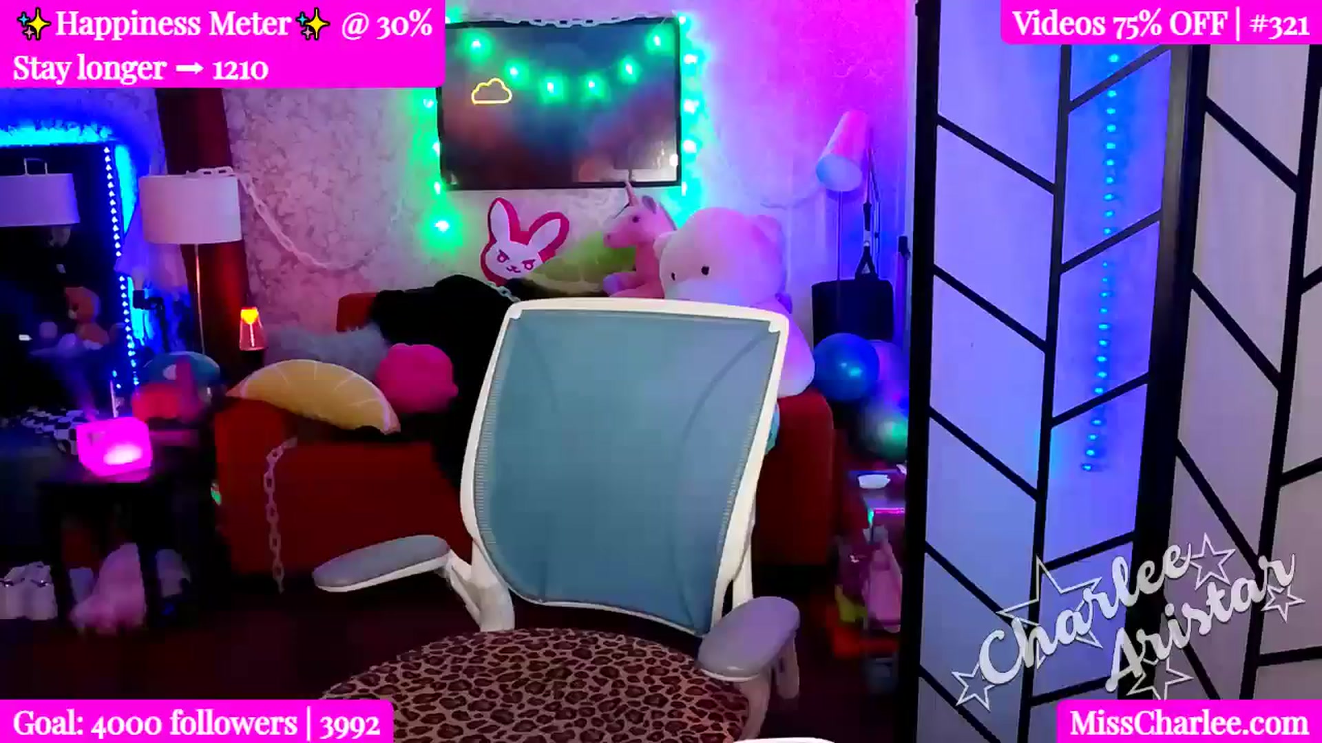 Gallery image thumbnail from Miss_Charlee's myfreecams stream on, 11/12/2024, 05:43 image 18 of 20