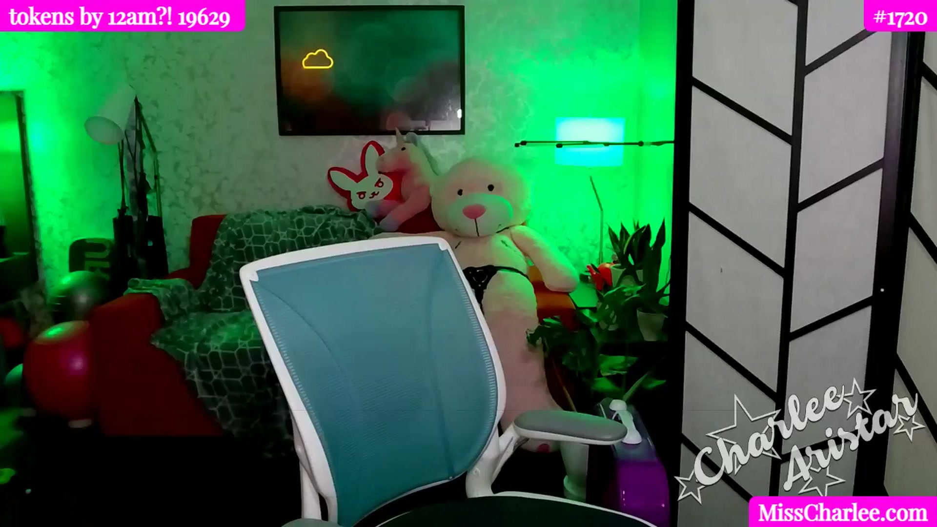 Gallery image thumbnail from Miss_Charlee's myfreecams stream on, 02/24/2025, 06:00 image 20 of 20