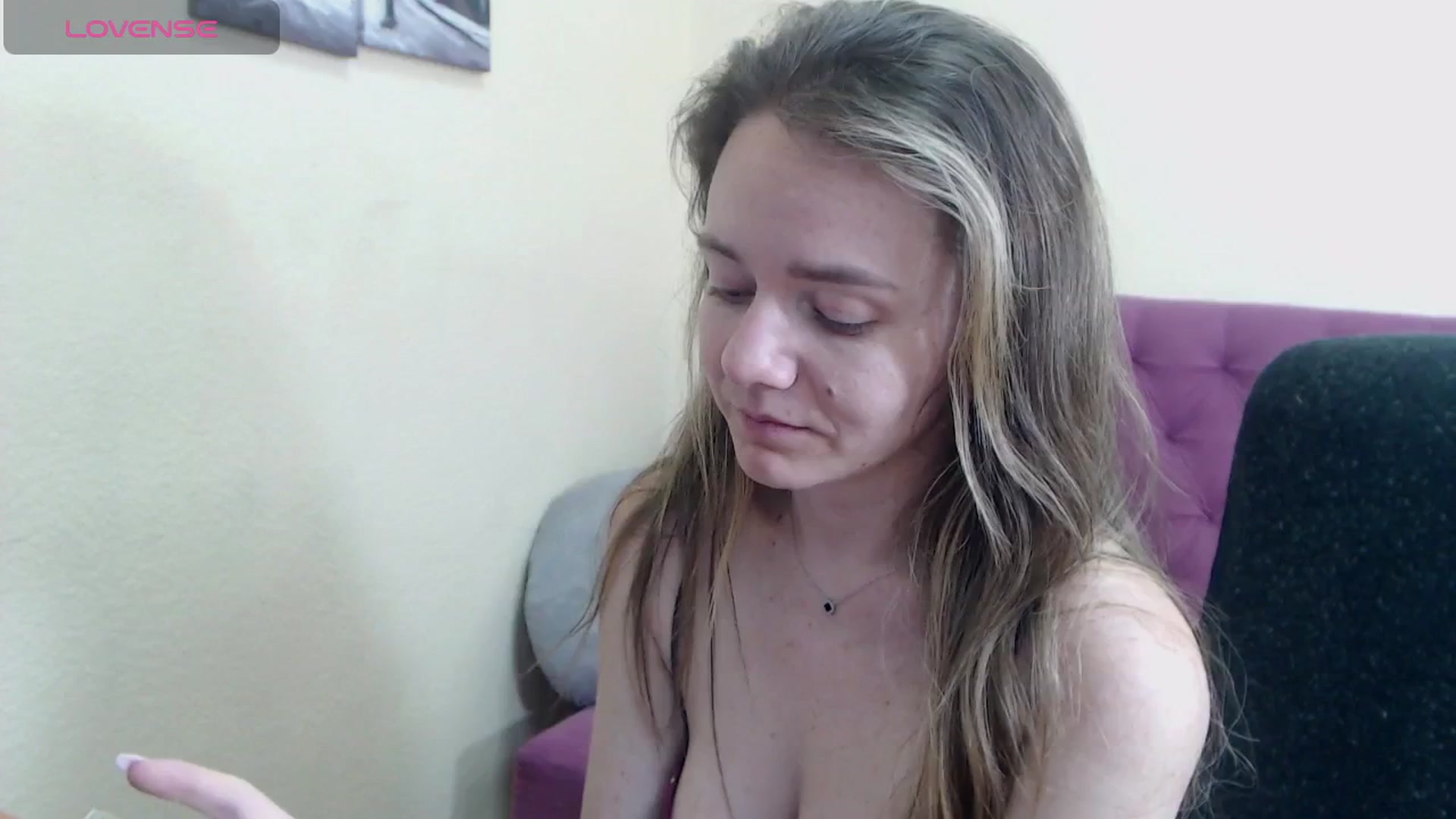 Gallery image thumbnail from Miss_Charmin's myfreecams stream on, 08/12/2025, 11:49 image 13 of 20