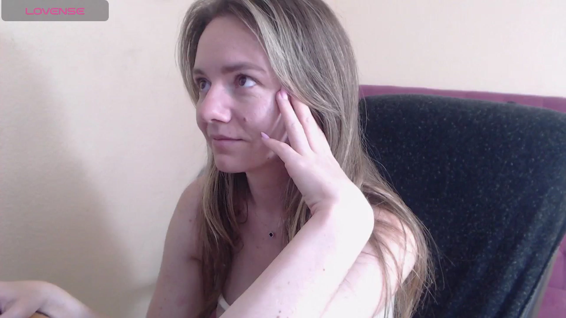 Gallery image thumbnail from Miss_Charmin's myfreecams stream on, 08/13/2025, 09:29 image 6 of 20