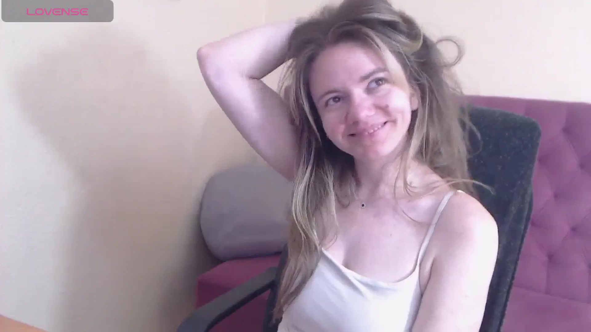 Gallery image thumbnail from Miss_Charmin's myfreecams stream on, 08/13/2025, 09:29 image 8 of 20