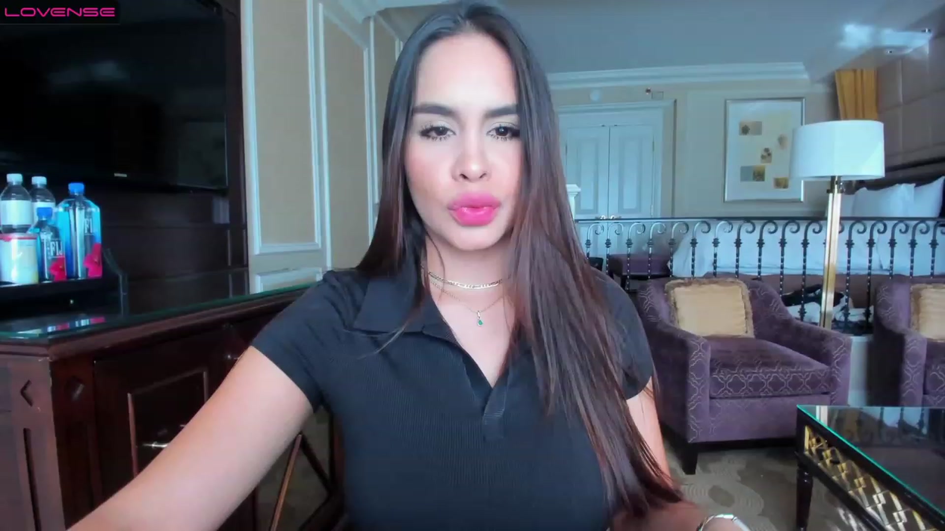 Gallery image thumbnail from Miss_Falak's myfreecams stream on, 12/19/2022, 21:28 image 1 of 20