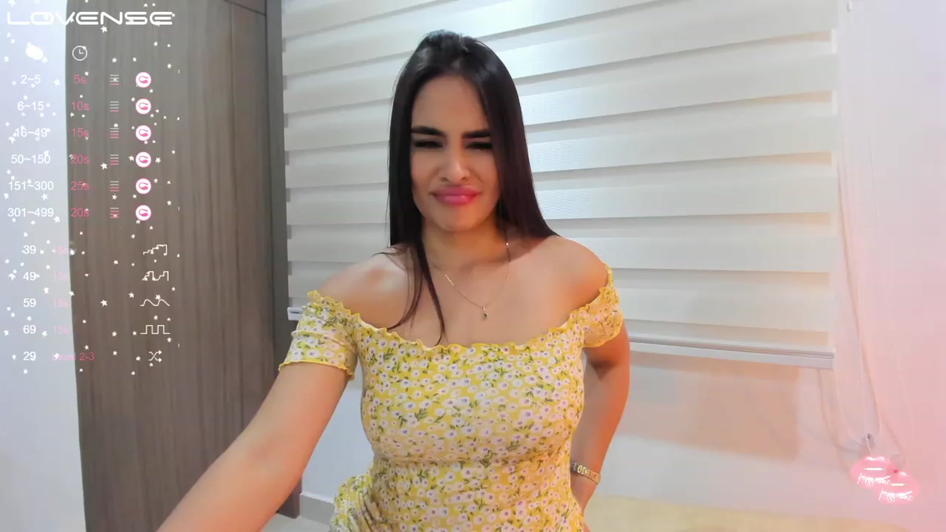 Gallery image thumbnail from Miss_Falak's myfreecams stream on, 05/05/2023, 02:57 image 17 of 20