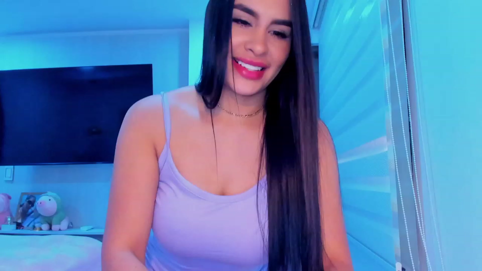 Gallery image thumbnail from Miss_Falak's myfreecams stream on, 05/11/2023, 02:31 image 17 of 20