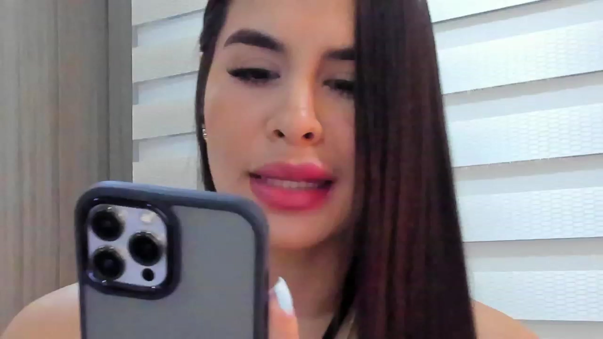 Gallery image thumbnail from Miss_Falak's myfreecams stream on, 06/02/2023, 03:38 image 2 of 20