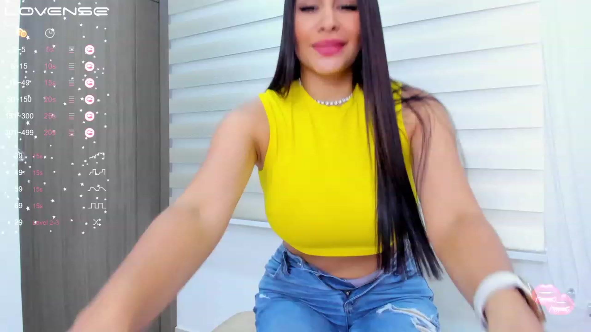 Gallery image thumbnail from Miss_Falak's myfreecams stream on, 06/27/2023, 24:44 image 16 of 20