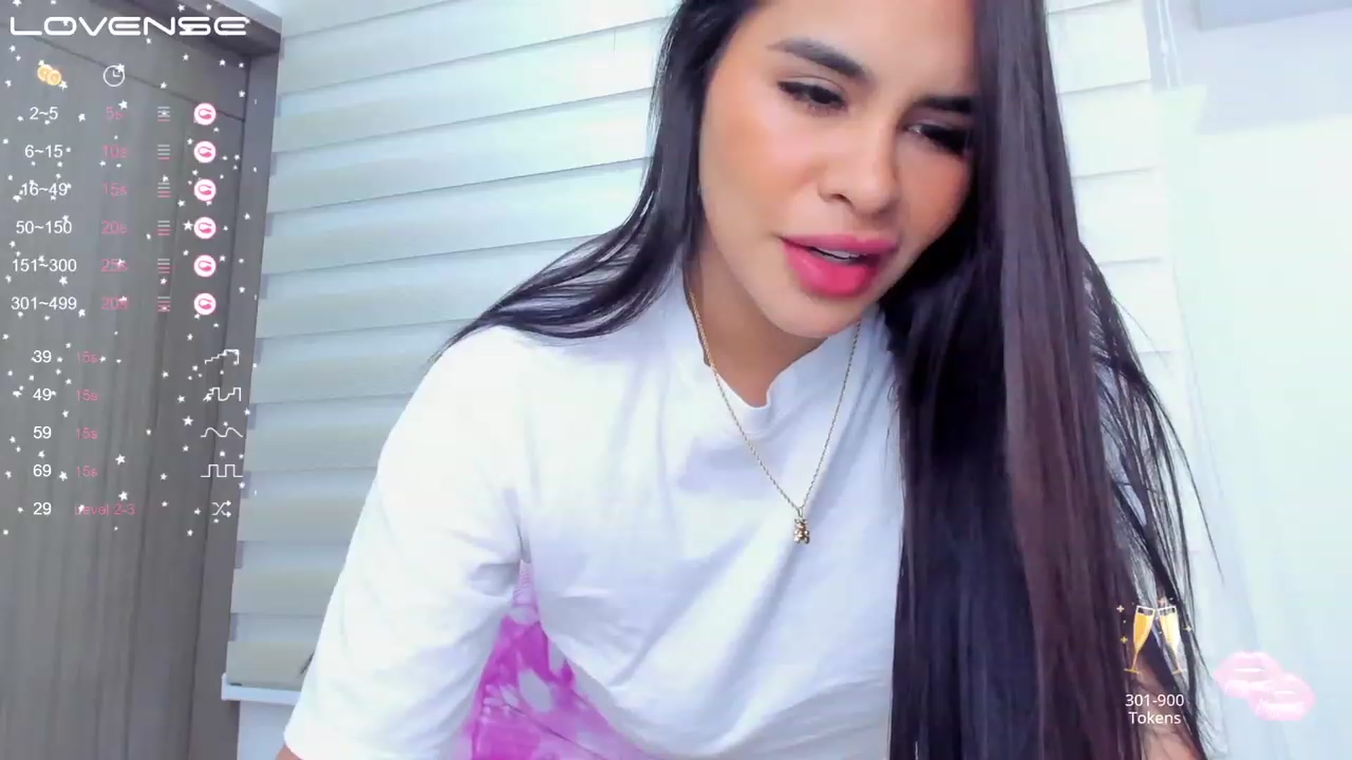 Gallery image thumbnail from Miss_Falak's myfreecams stream on, 06/30/2023, 03:00 image 18 of 20