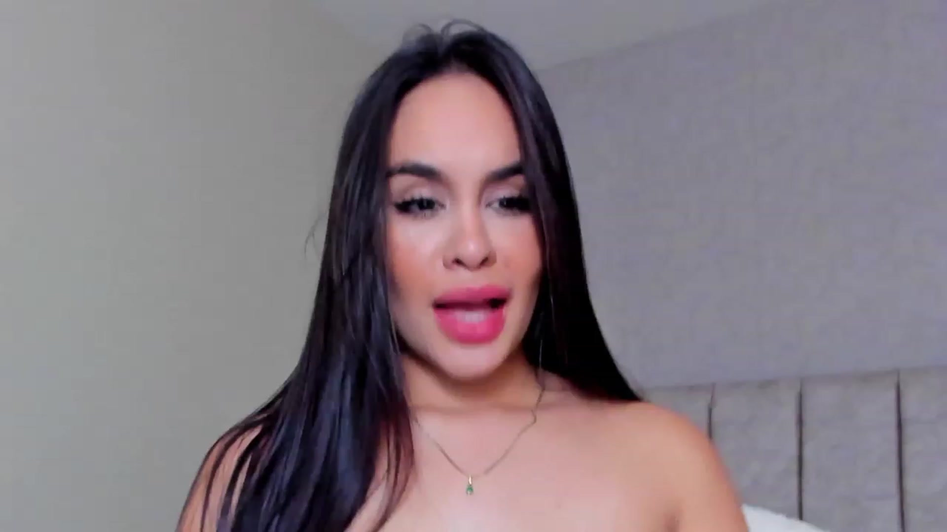 Gallery image thumbnail from Miss_Falak's myfreecams stream on, 07/12/2023, 02:09 image 7 of 20