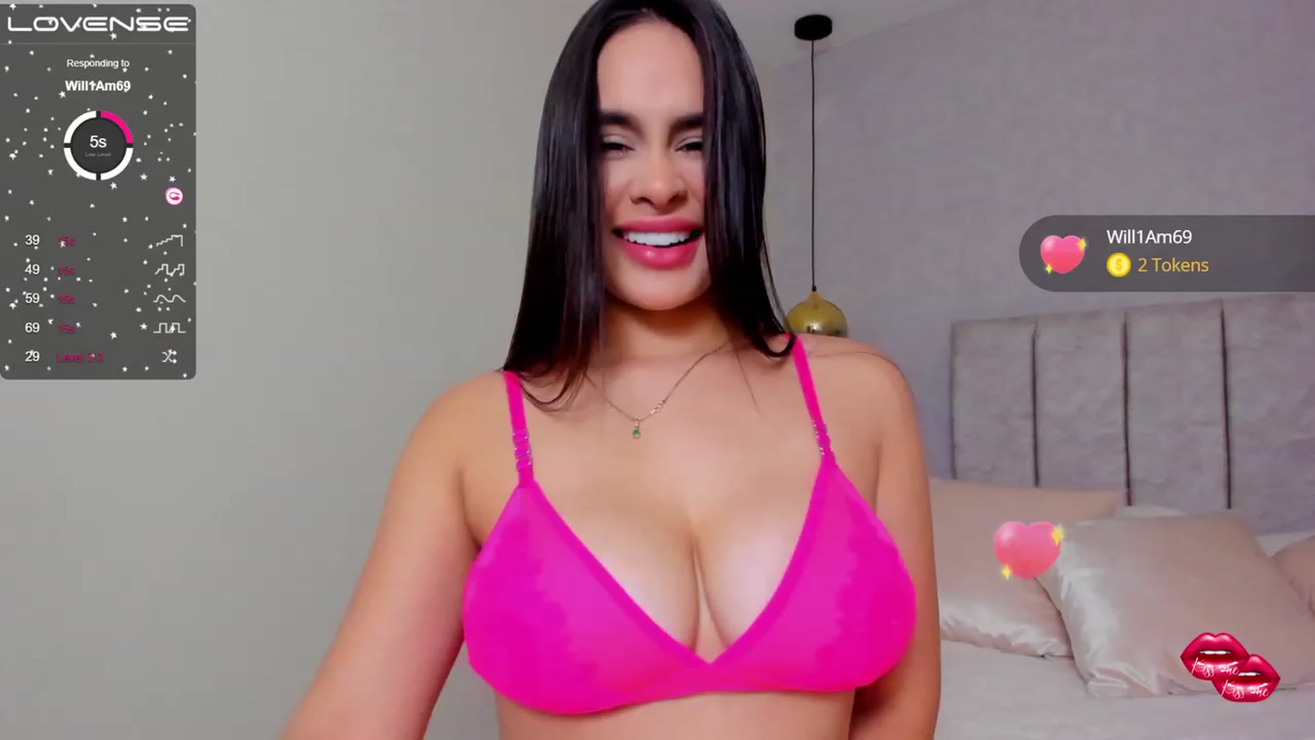 Gallery image thumbnail from Miss_Falak's myfreecams stream on, 07/26/2023, 24:20 image 7 of 20