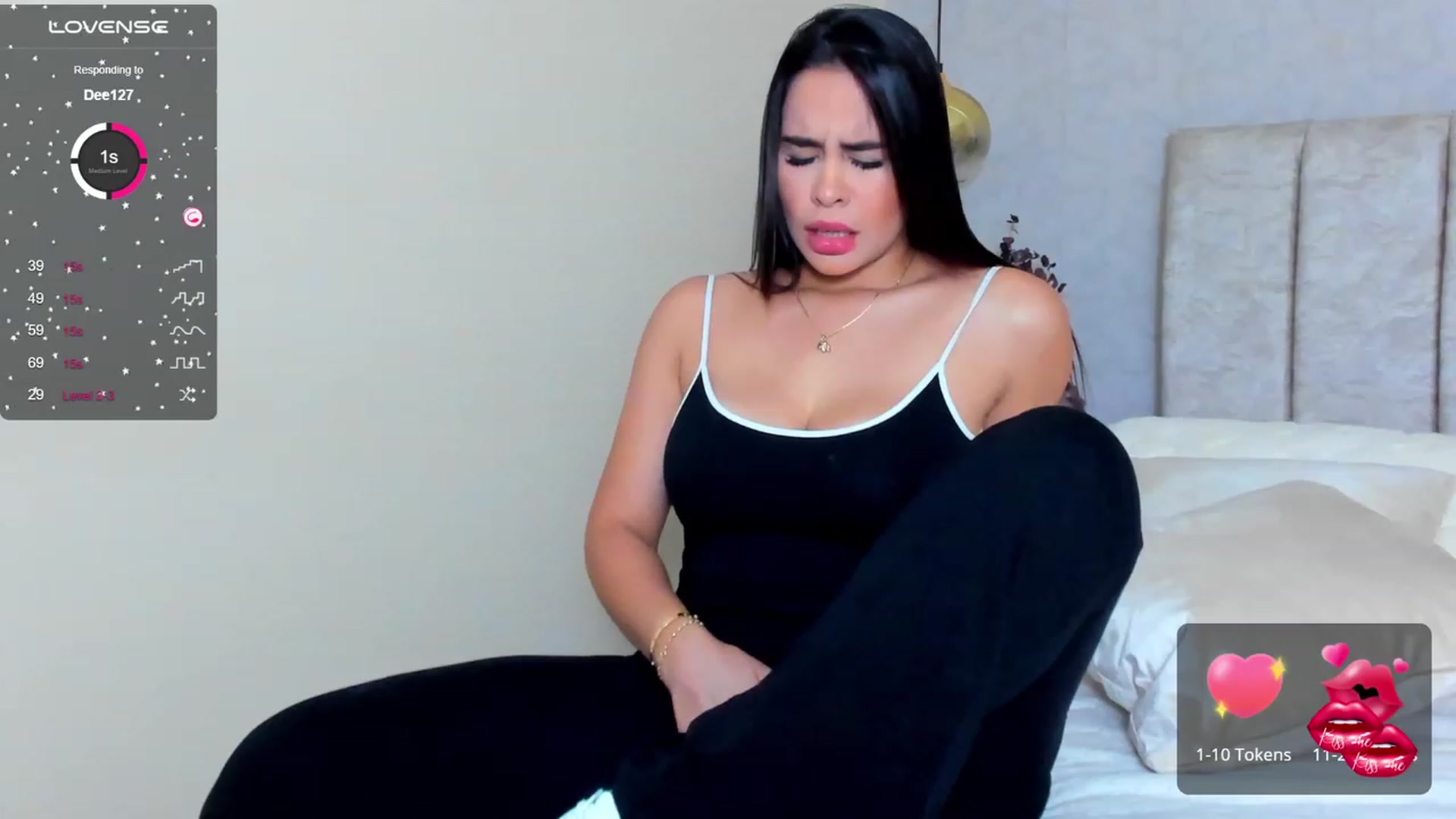 Gallery image thumbnail from Miss_Falak's myfreecams stream on, 09/25/2023, 23:46 image 12 of 20