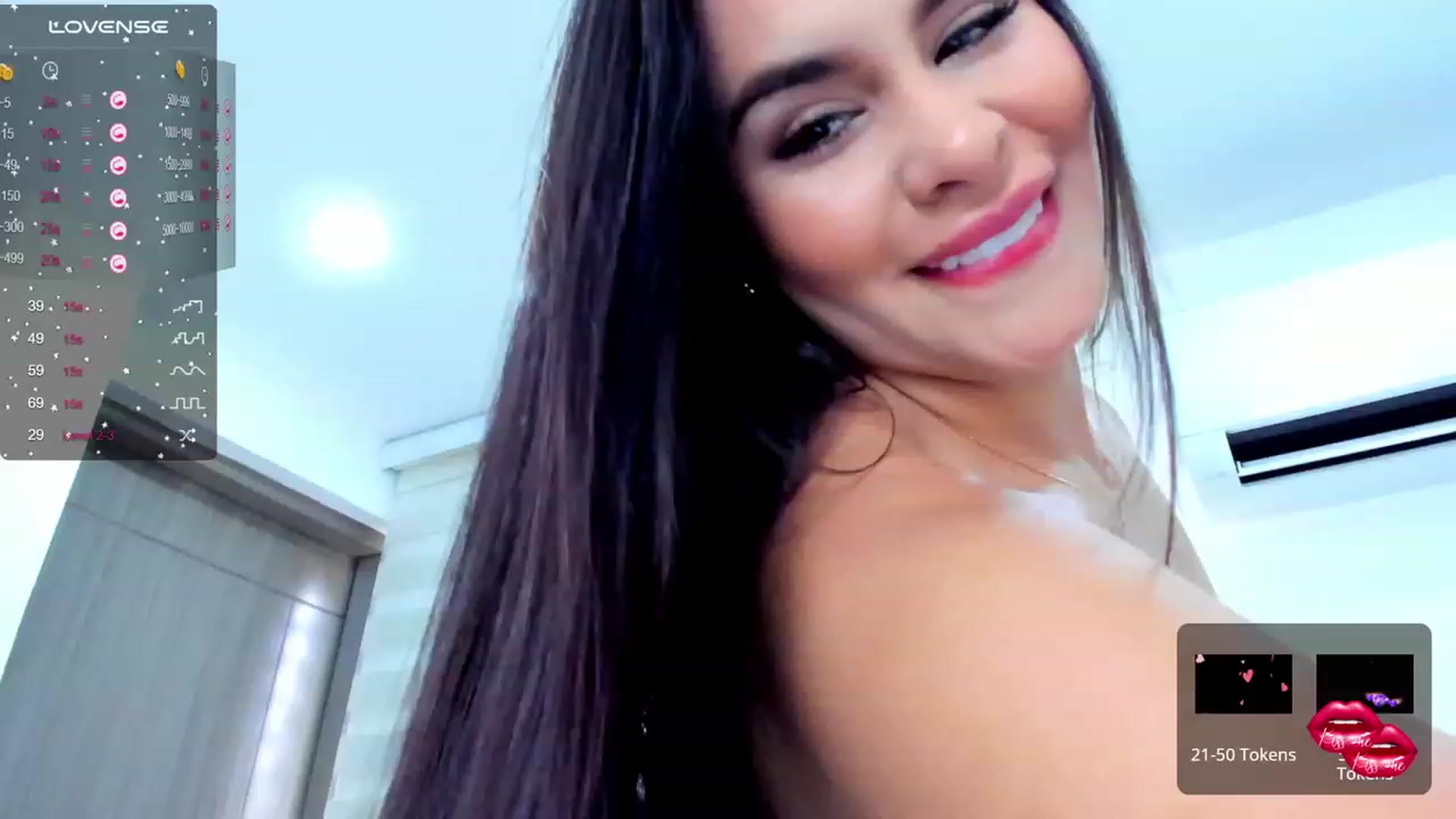Gallery image thumbnail from Miss_Falak's myfreecams stream on, 10/08/2023, 17:09 image 17 of 20
