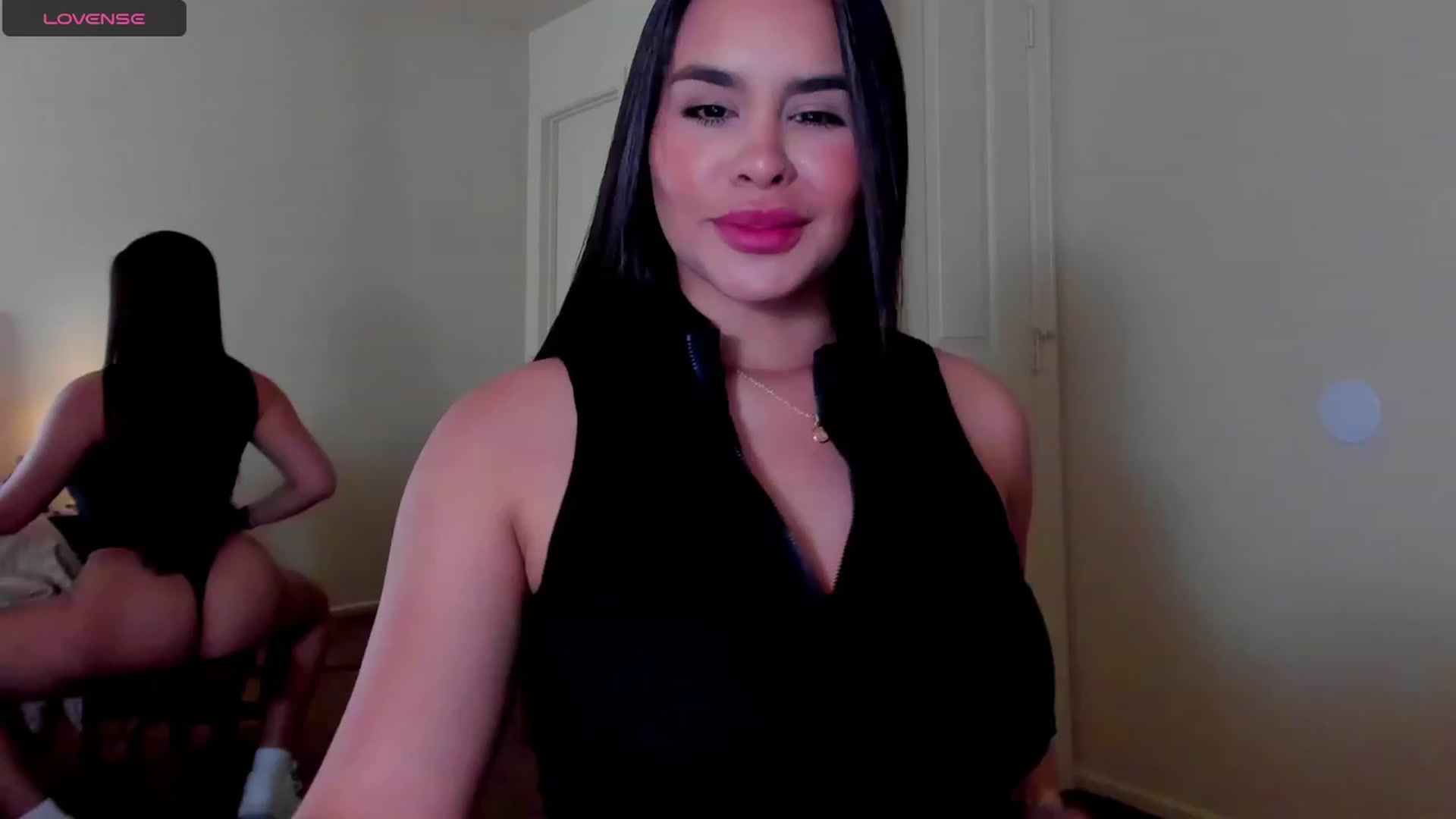Gallery image thumbnail from Miss_Falak's myfreecams stream on, 12/14/2023, 01:26 image 15 of 20