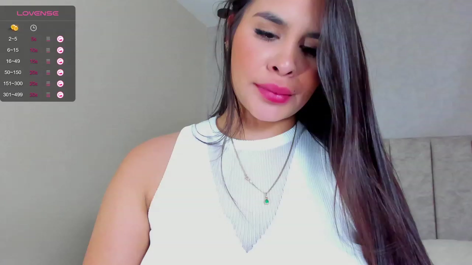 Gallery image thumbnail from Miss_Falak's myfreecams stream on, 01/03/2024, 03:16 image 3 of 20
