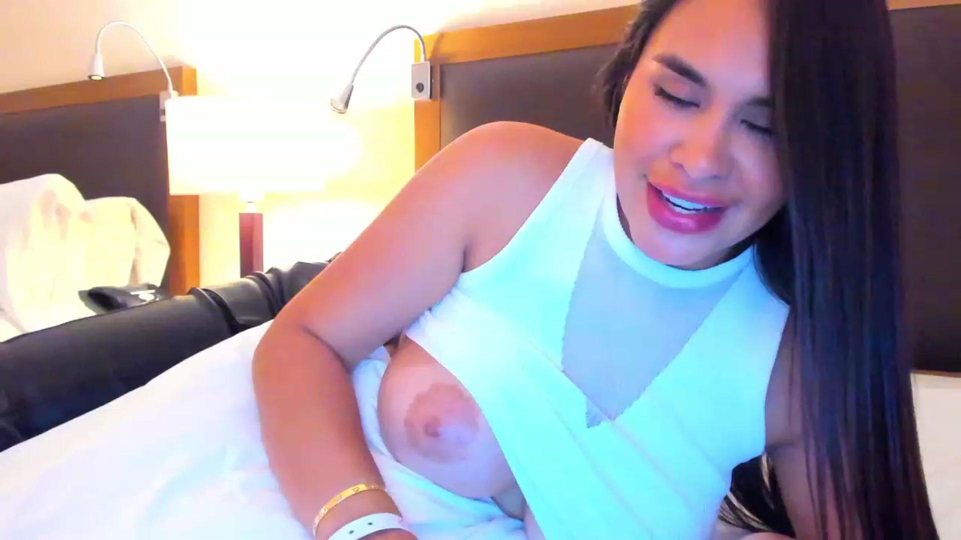 Gallery image thumbnail from Miss_Falak's myfreecams stream on, 03/12/2024, 03:12 image 13 of 20