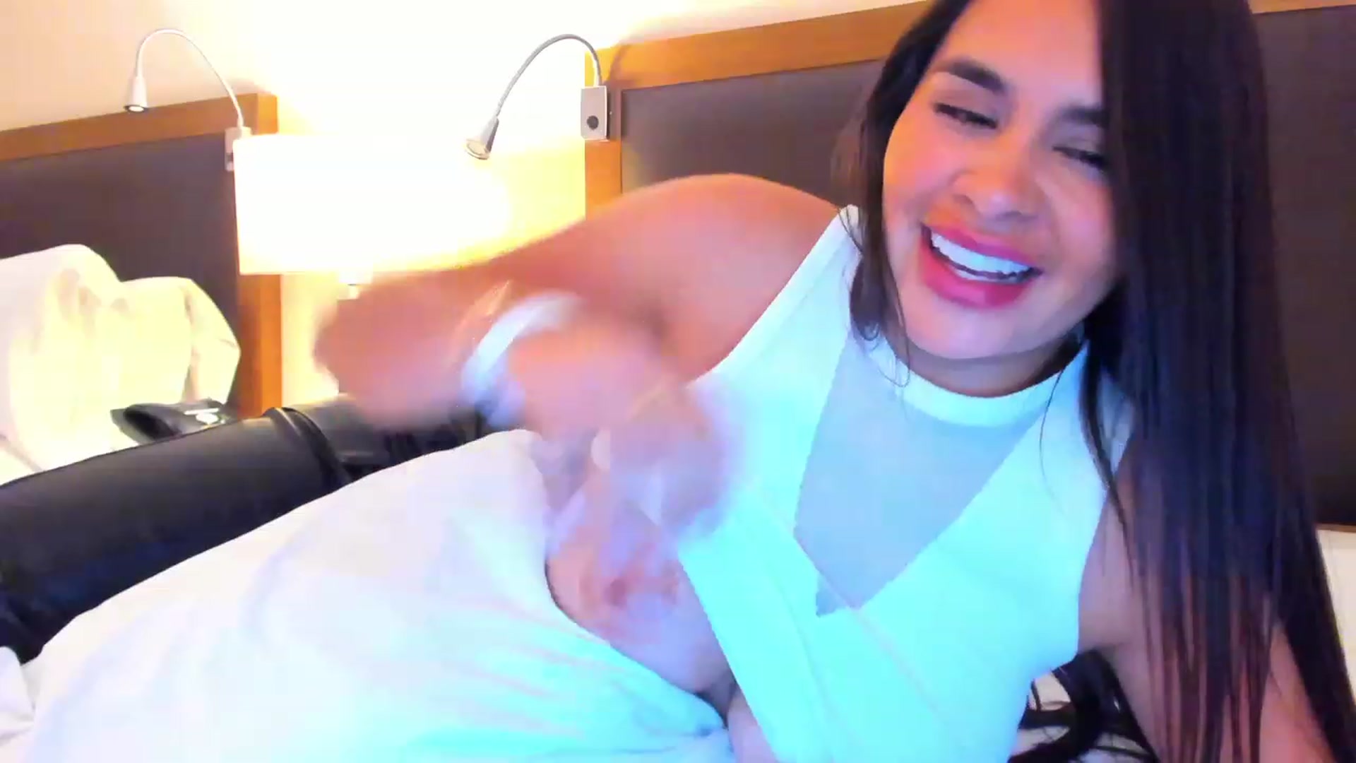 Gallery image thumbnail from Miss_Falak's myfreecams stream on, 03/12/2024, 03:12 image 12 of 20