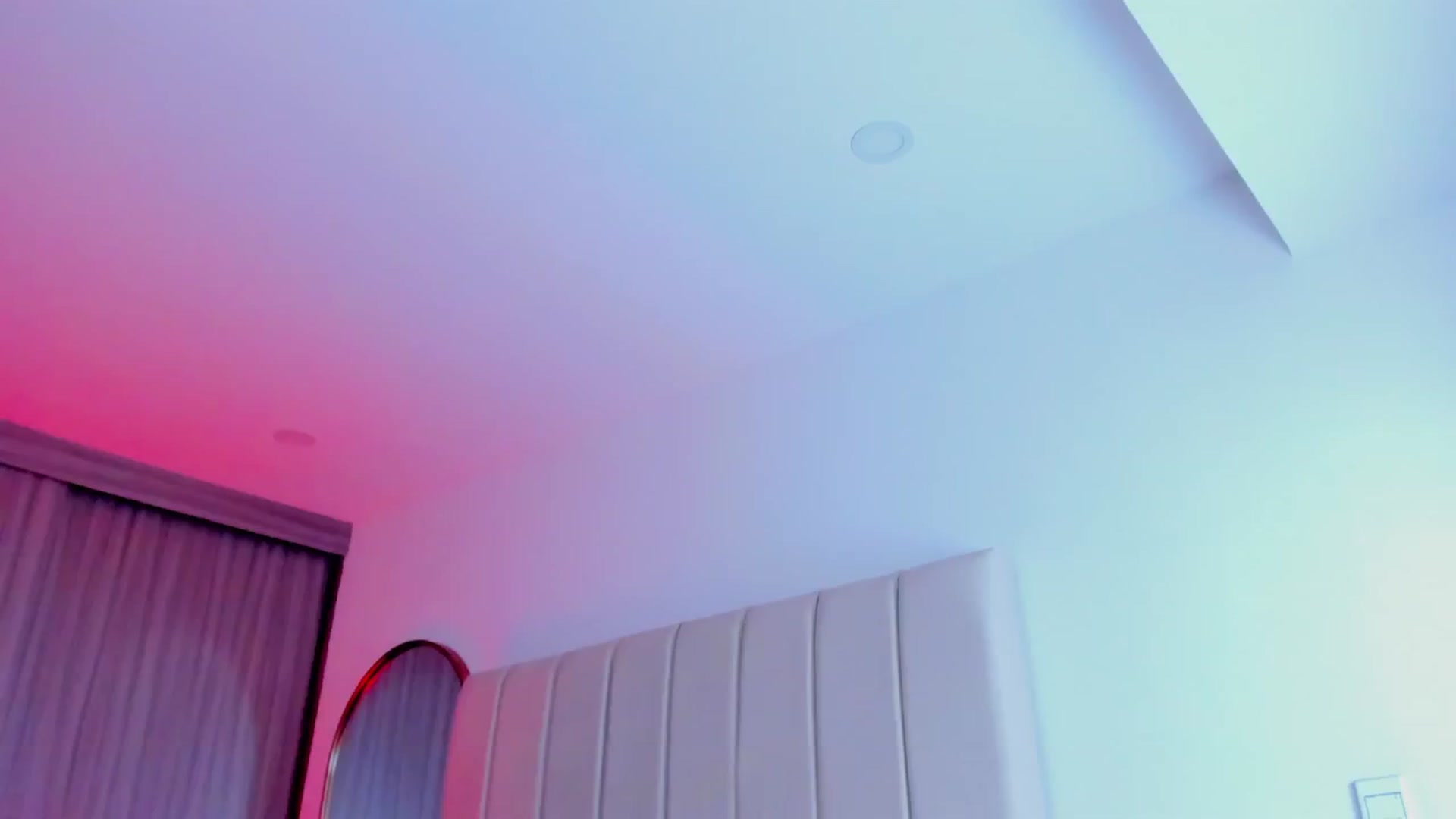 Gallery image thumbnail from Miss_Falak's myfreecams stream on, 04/17/2024, 03:35 image 15 of 20