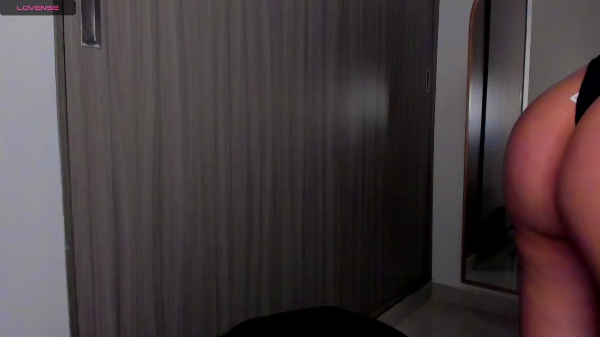 Gallery image thumbnail from Miss_Falak's myfreecams stream on, 04/23/2024, 02:07 image 2 of 20