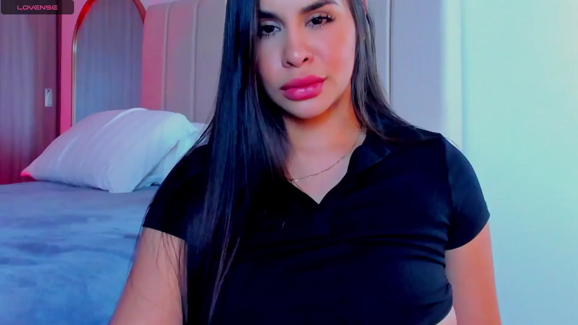 Gallery image thumbnail from Miss_Falak's myfreecams stream on, 05/06/2024, 02:46 image 17 of 20
