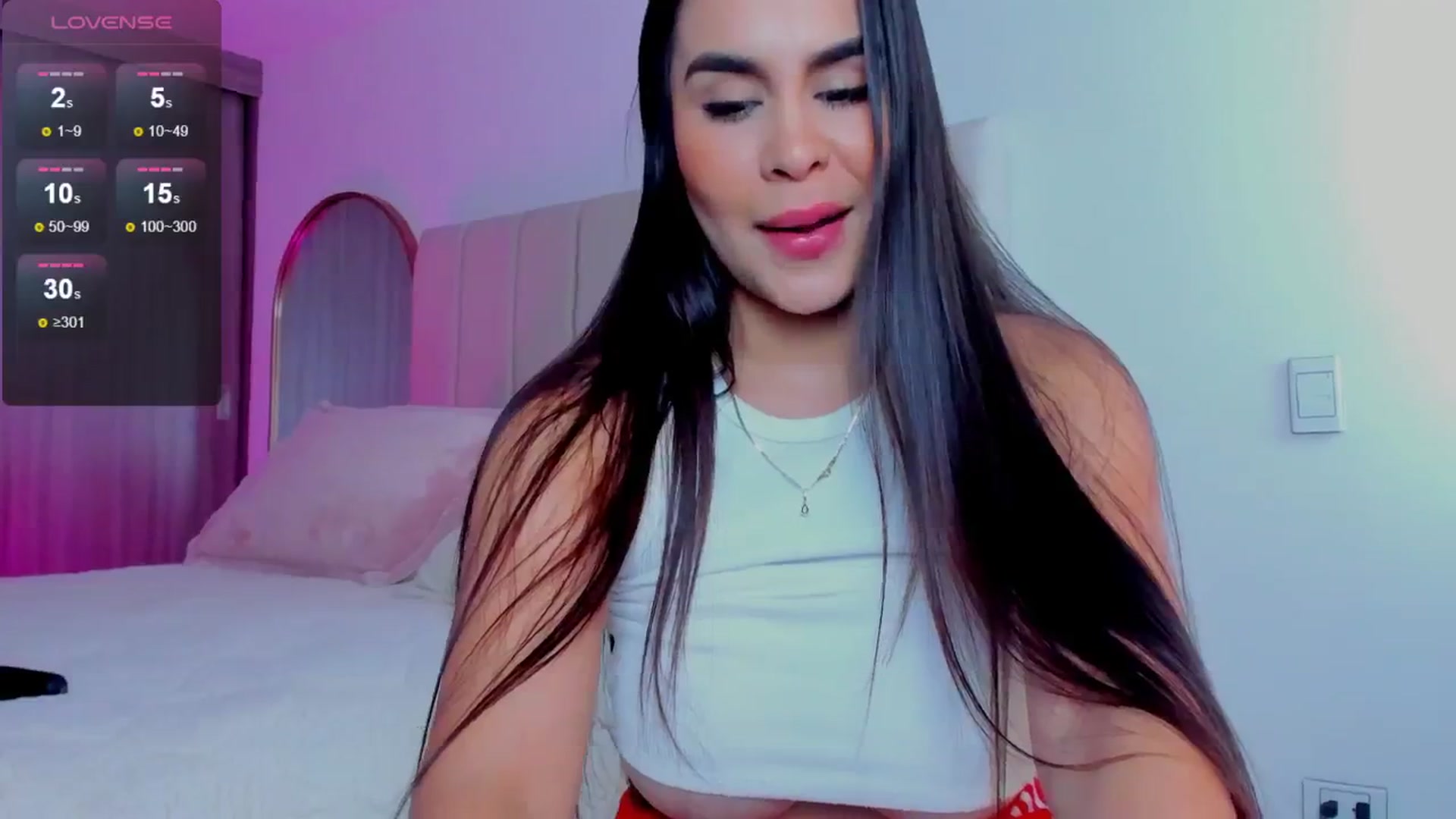 Gallery image thumbnail from Miss_Falak's myfreecams stream on, 05/19/2024, 22:17 image 19 of 20