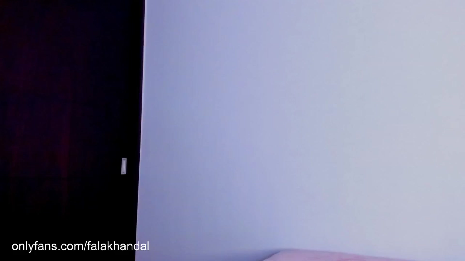 Gallery image thumbnail from Miss_Falak's myfreecams stream on, 09/23/2024, 02:39 image 20 of 20