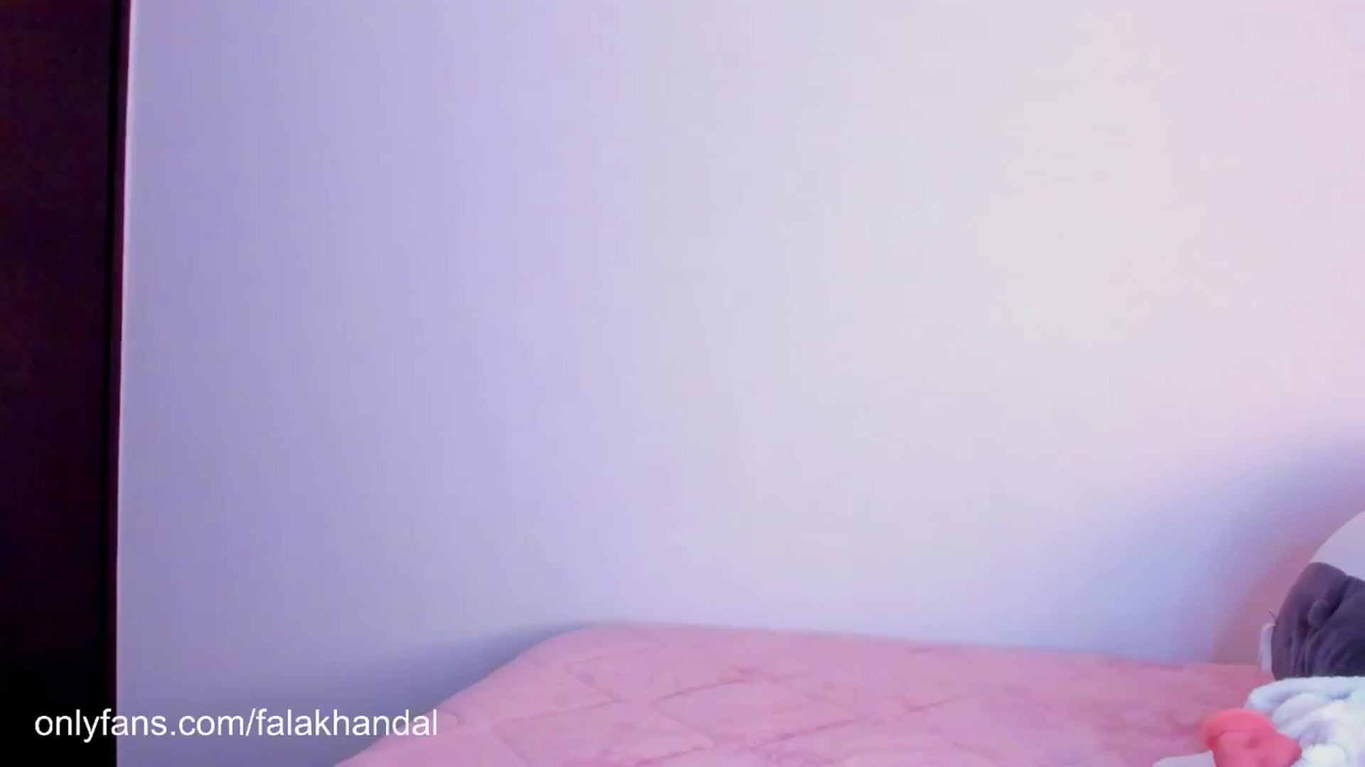 Gallery image thumbnail from Miss_Falak's myfreecams stream on, 10/27/2024, 22:11 image 2 of 20