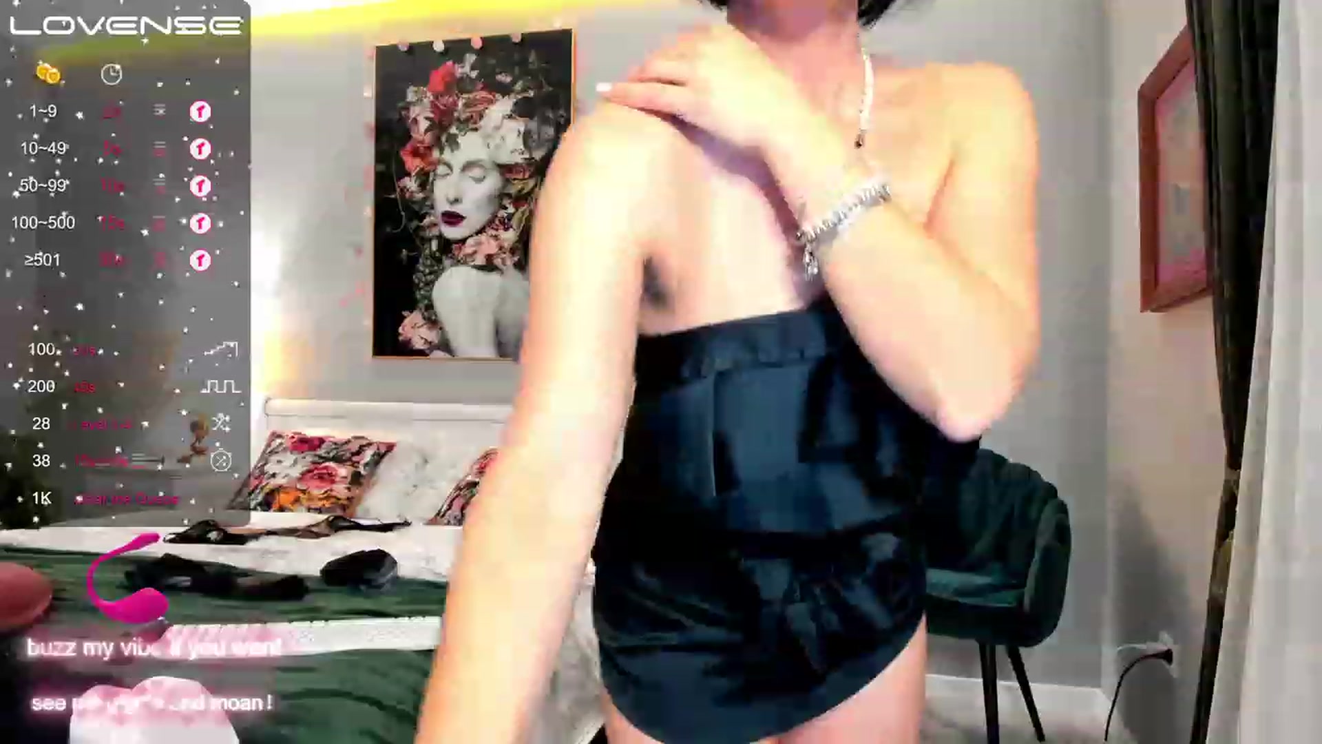 Gallery image thumbnail from Miss_Giulia's myfreecams stream on, 01/10/2023, 14:36 image 15 of 20