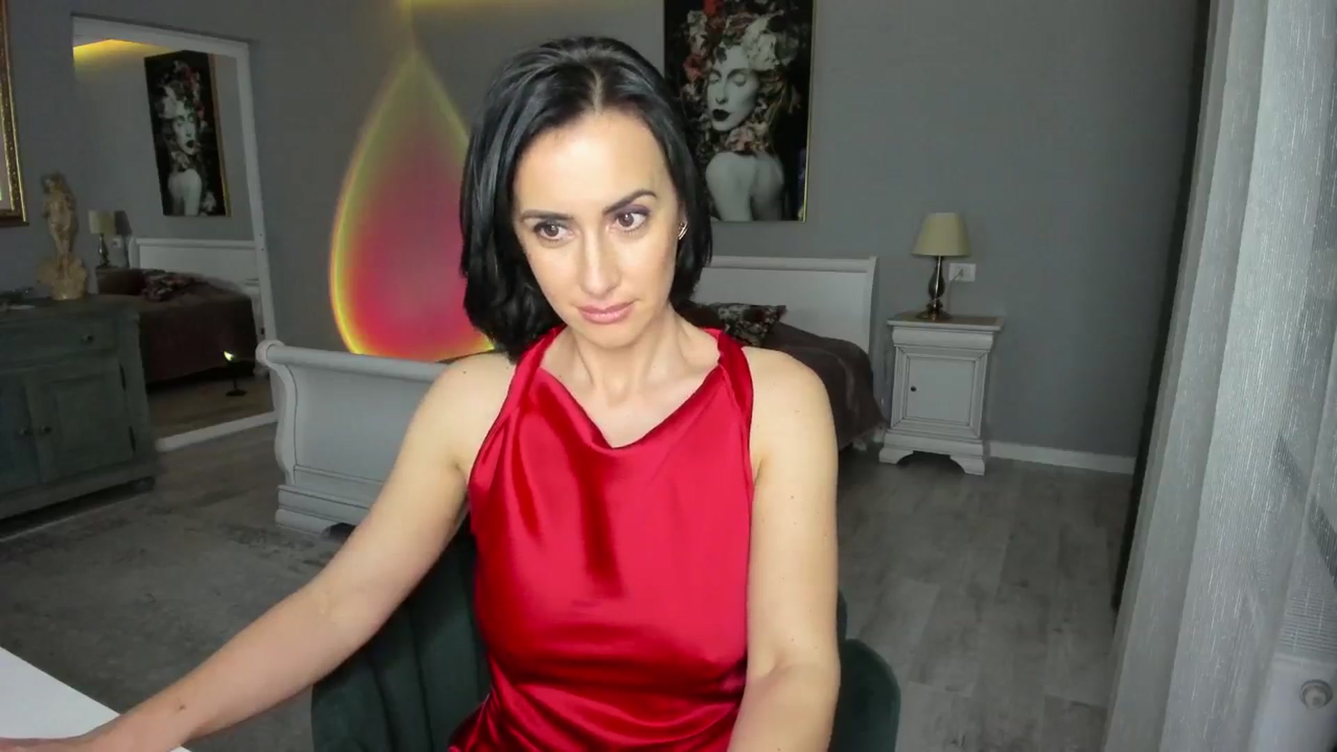 Gallery image thumbnail from Miss_Giulia's myfreecams stream on, 12/21/2024, 12:07 image 4 of 20