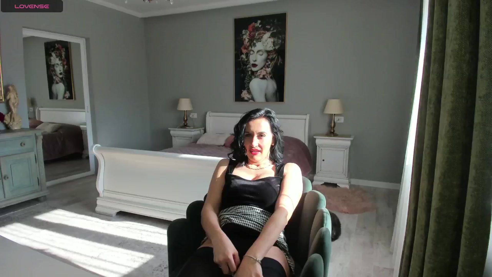 Gallery image thumbnail from Miss_Giulia's myfreecams stream on, 01/16/2025, 13:38 image 6 of 20