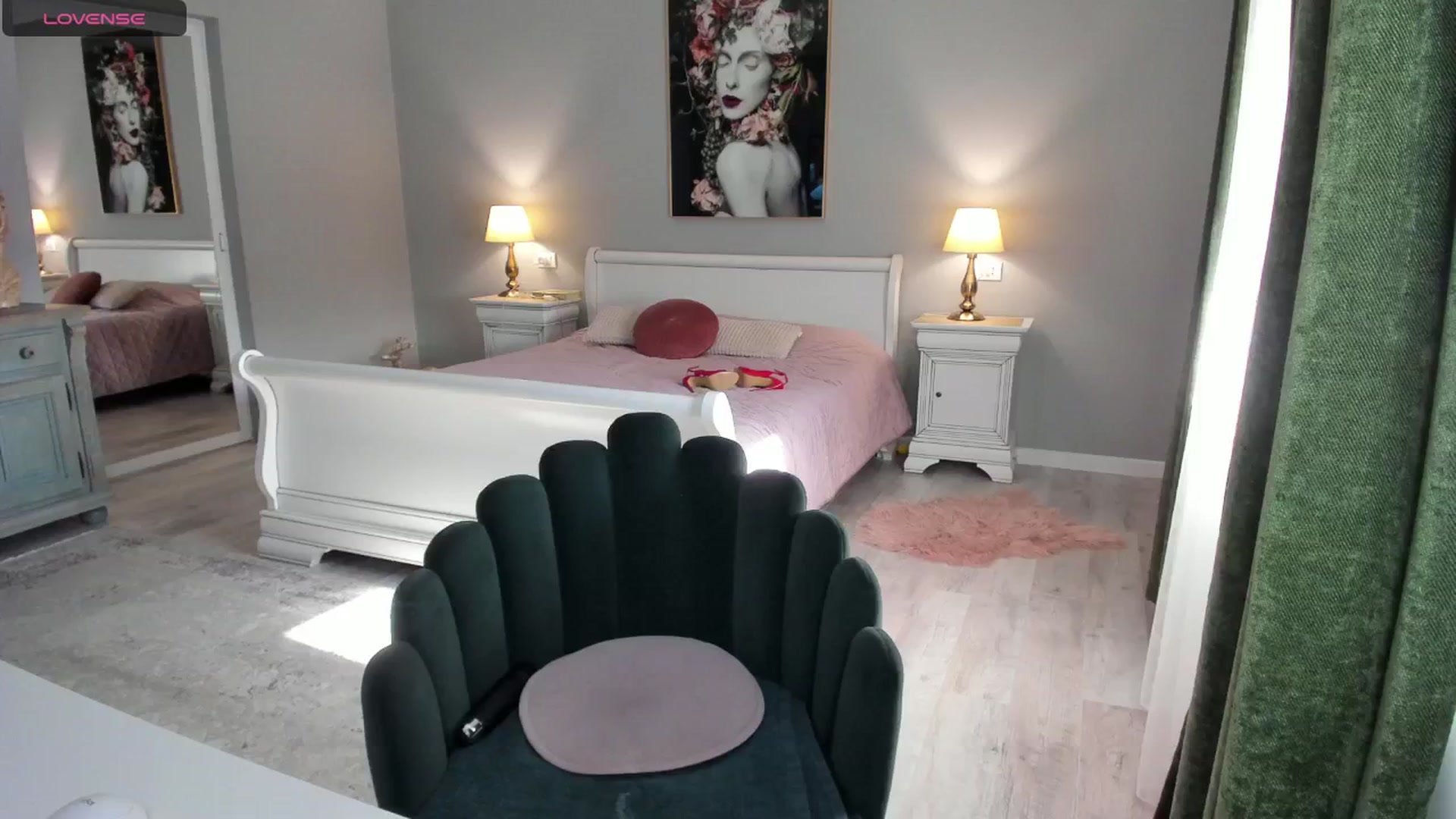 Gallery image thumbnail from Miss_Giulia's myfreecams stream on, 01/20/2025, 12:51 image 14 of 20