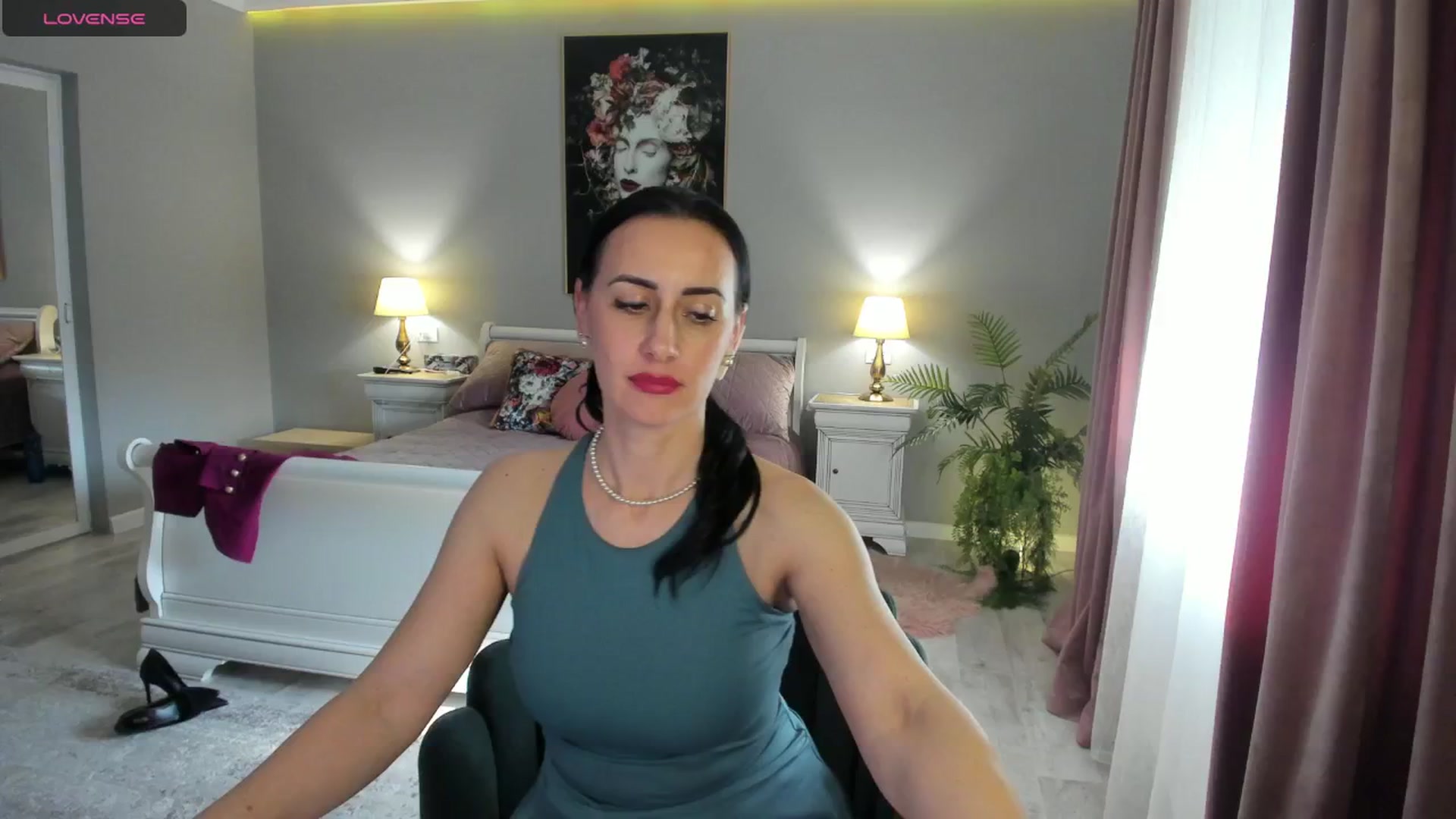 Gallery image thumbnail from Miss_Giulia's myfreecams stream on, 02/13/2025, 13:45 image 5 of 20