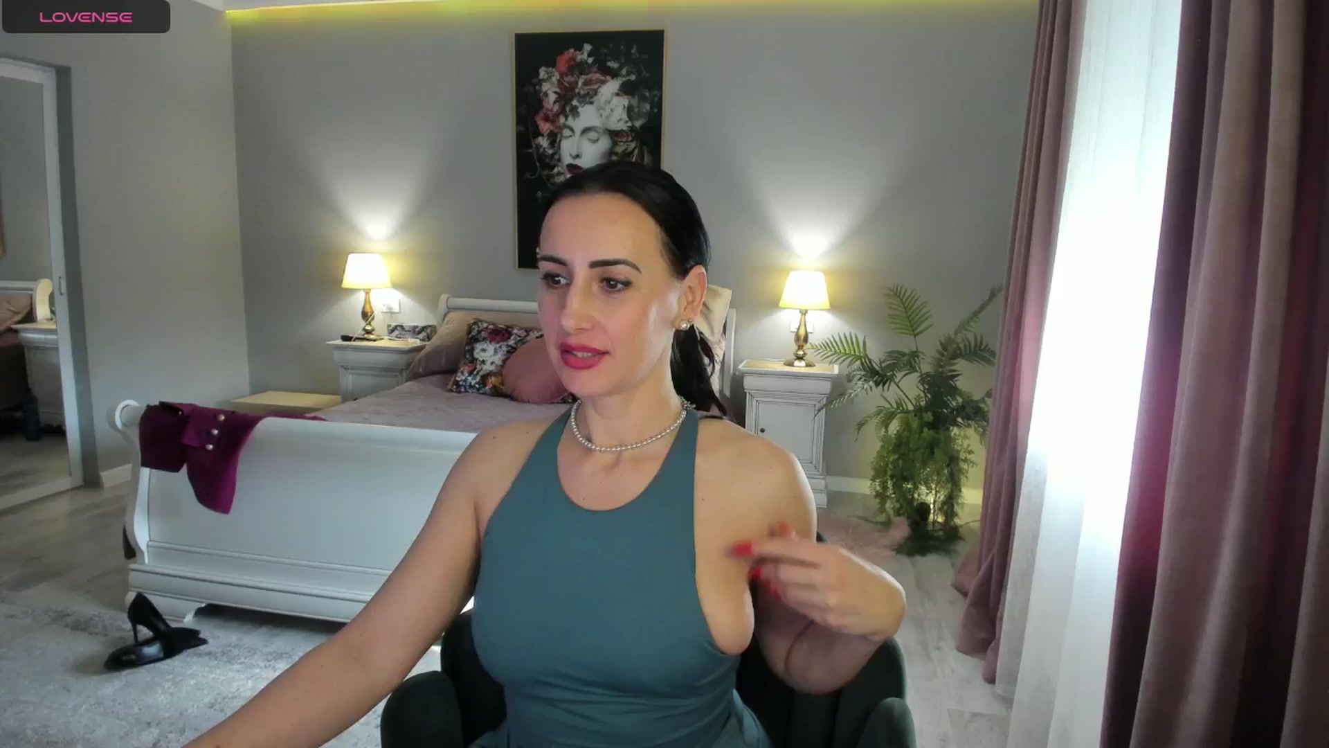 Gallery image thumbnail from Miss_Giulia's myfreecams stream on, 02/13/2025, 13:45 image 9 of 20