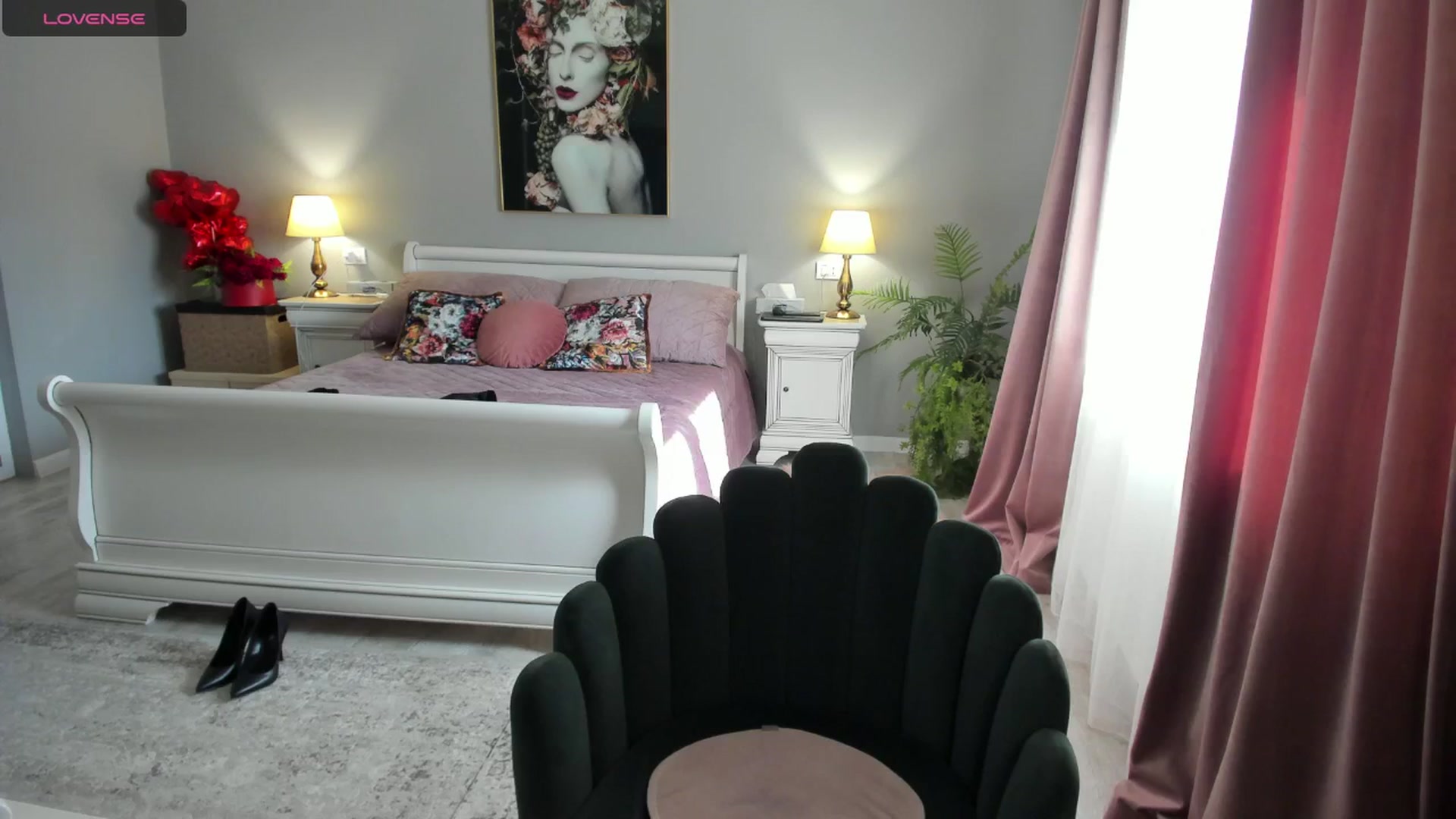 Gallery image thumbnail from Miss_Giulia's myfreecams stream on, 03/07/2025, 12:38 image 17 of 20