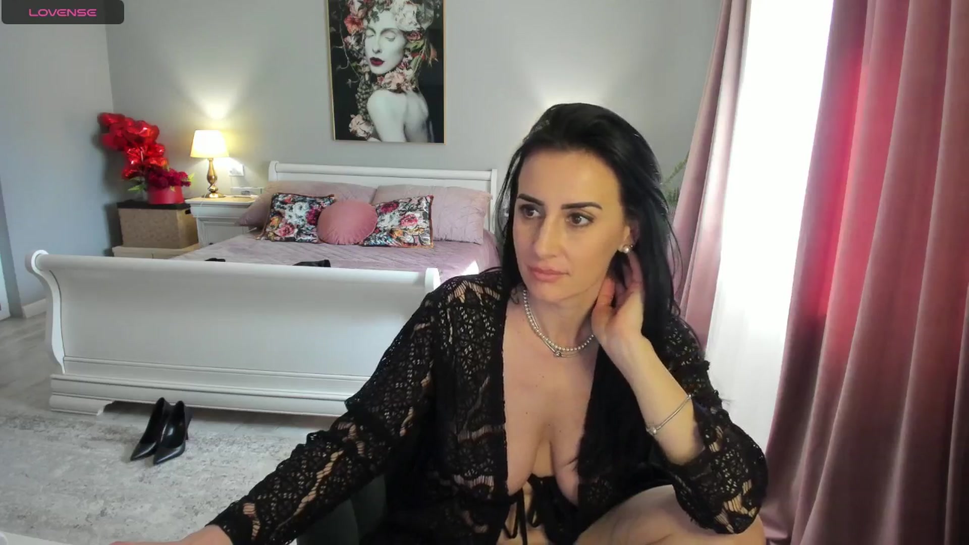 Gallery image thumbnail from Miss_Giulia's myfreecams stream on, 03/07/2025, 12:38 image 16 of 20