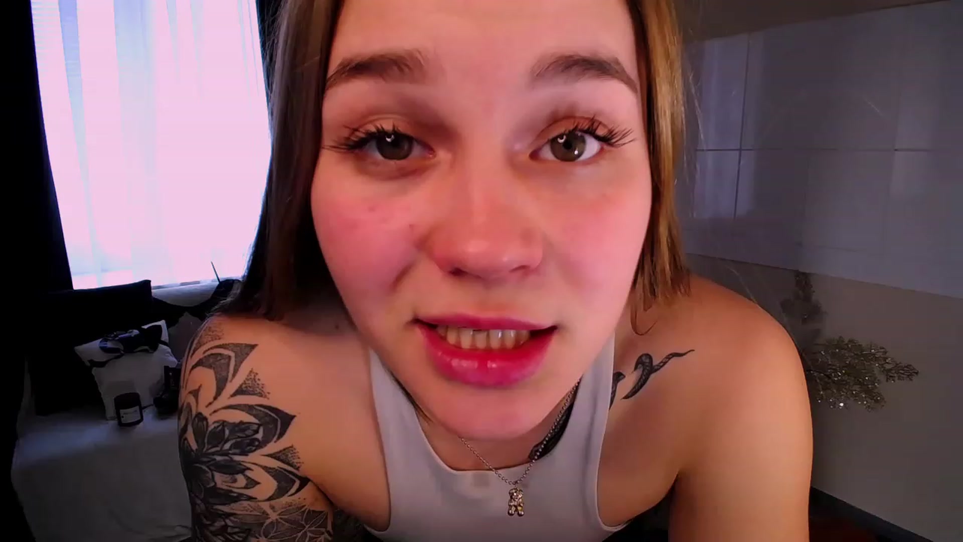 Gallery image thumbnail from Miss_JOI's myfreecams stream on, 04/24/2023, 10:54 image 18 of 20